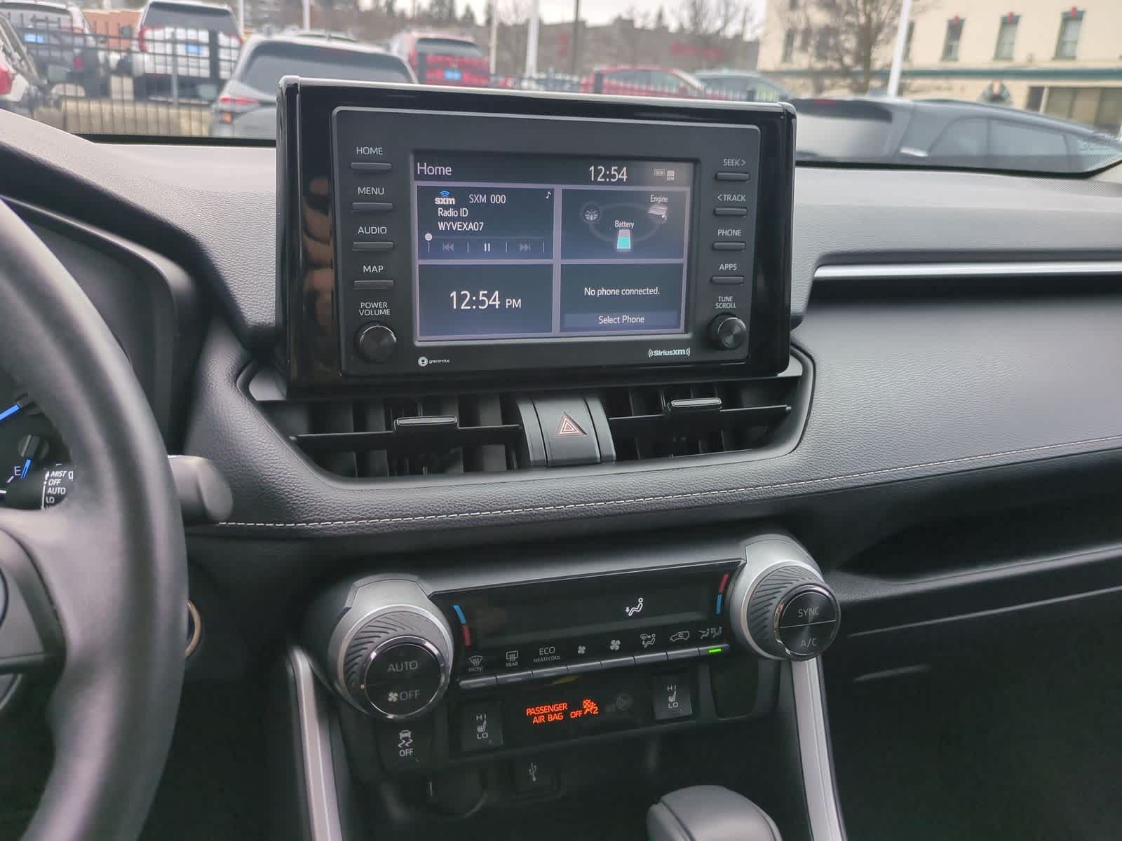 Thumbnail: 2020 Toyota RAV4 - 29