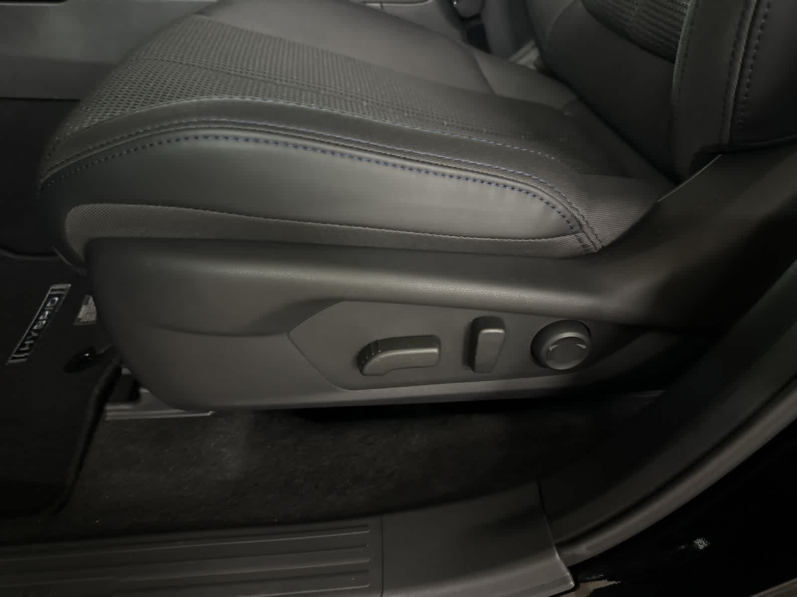 Thumbnail: 2026 Subaru Forester - 16