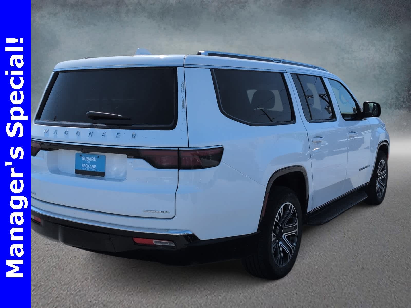 Thumbnail: 2023 Jeep Wagoneer - 8