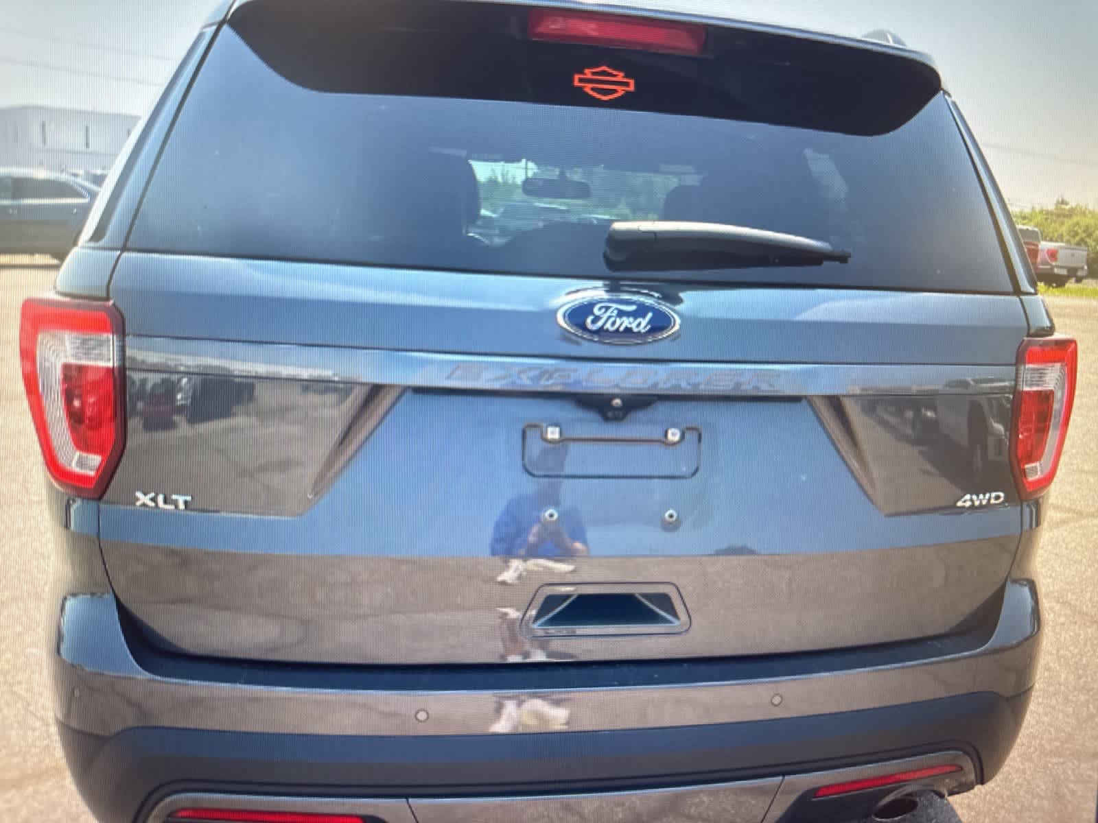 2017 Ford Explorer XLT 4