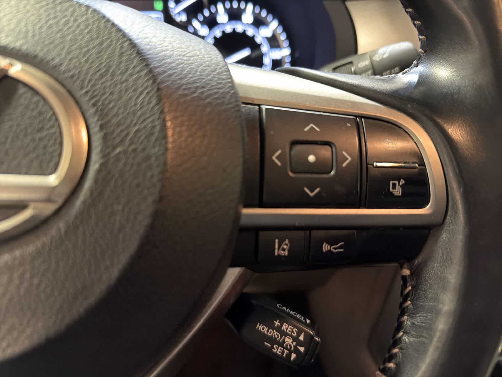 Thumbnail: 2020 Lexus GX - 27