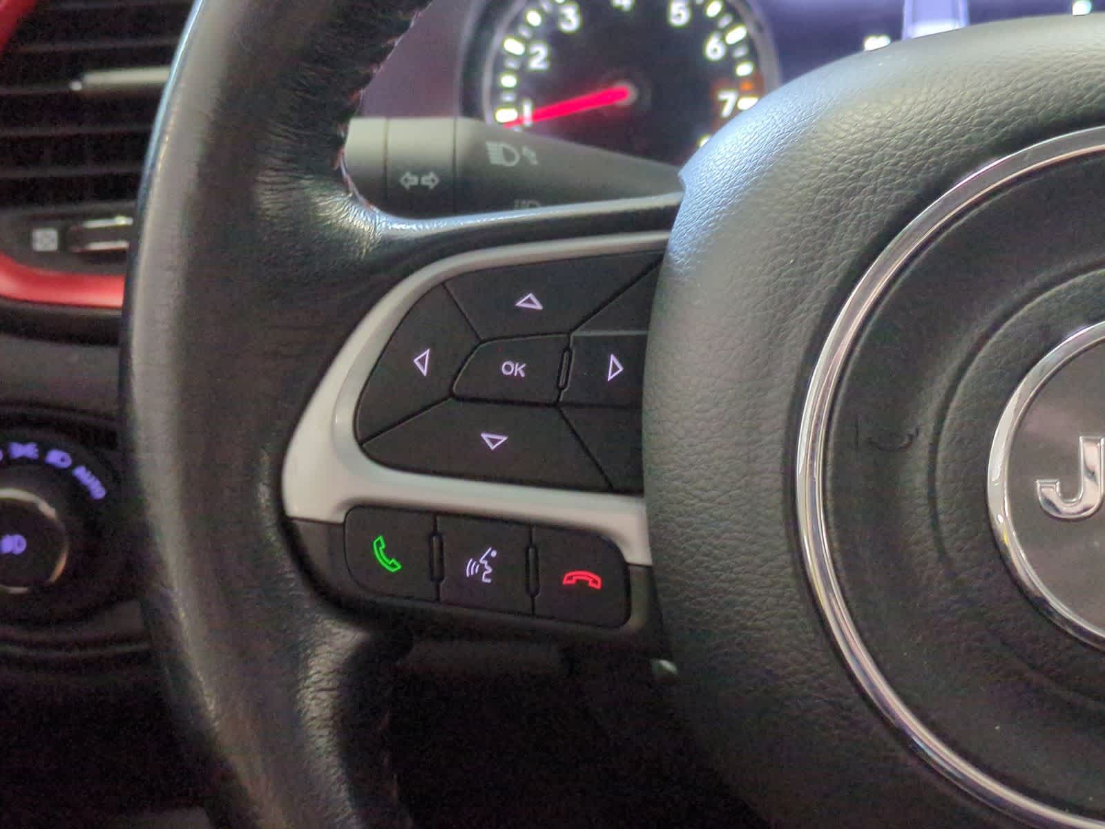 Thumbnail: 2017 Jeep Renegade - 23