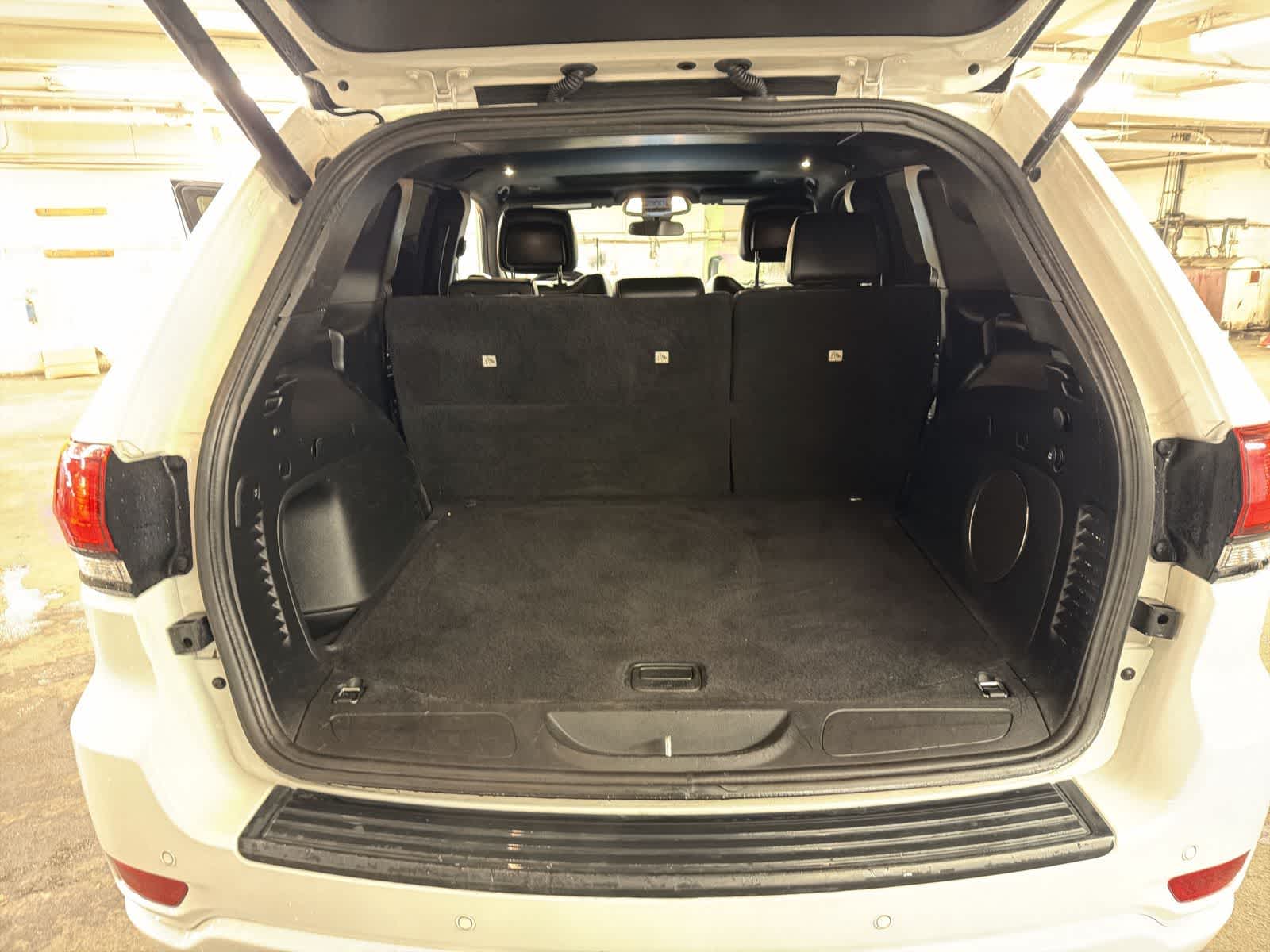 Thumbnail: 2021 Jeep Grand Cherokee - 35