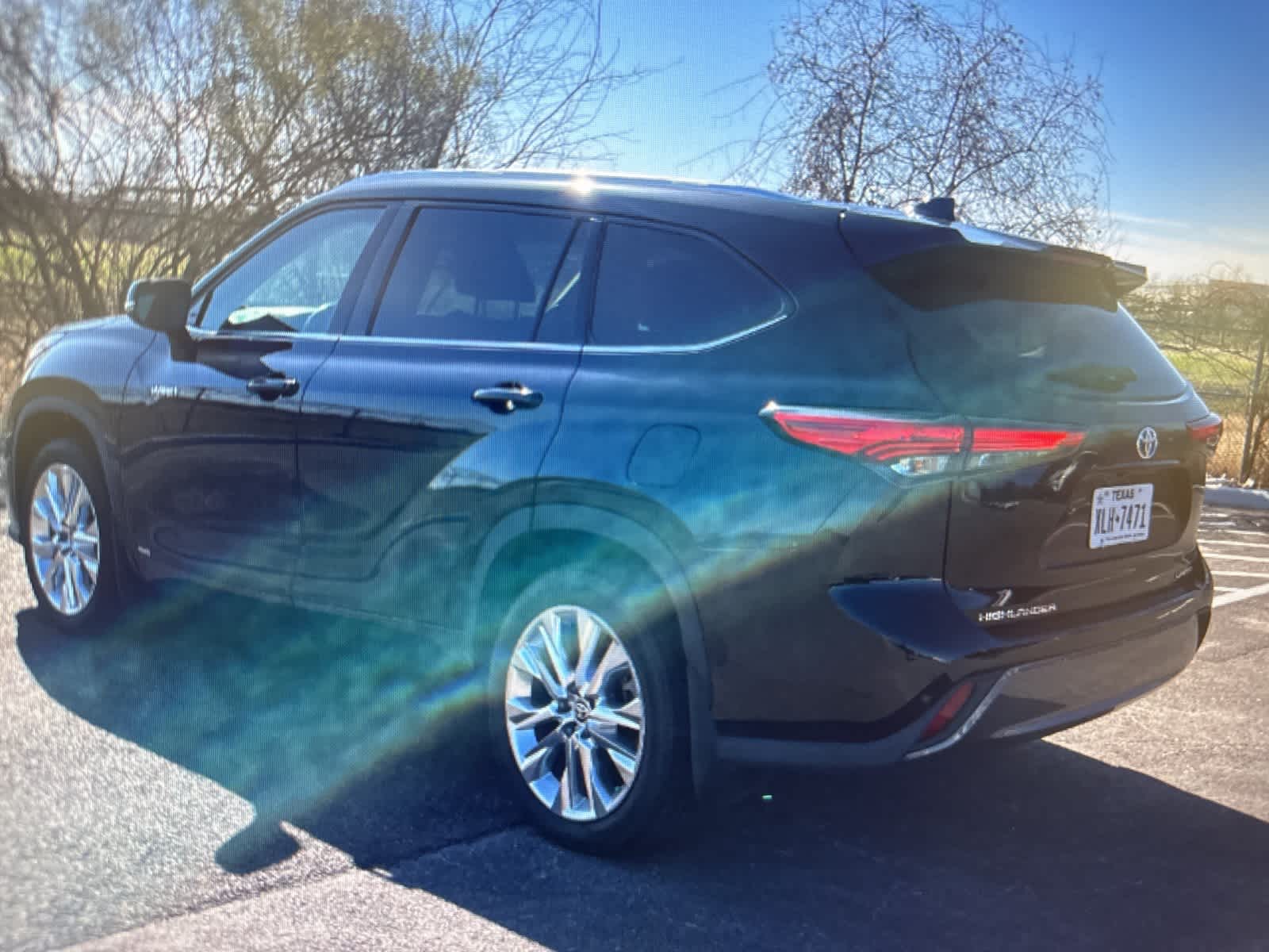 Thumbnail: 2021 Toyota Highlander - 3