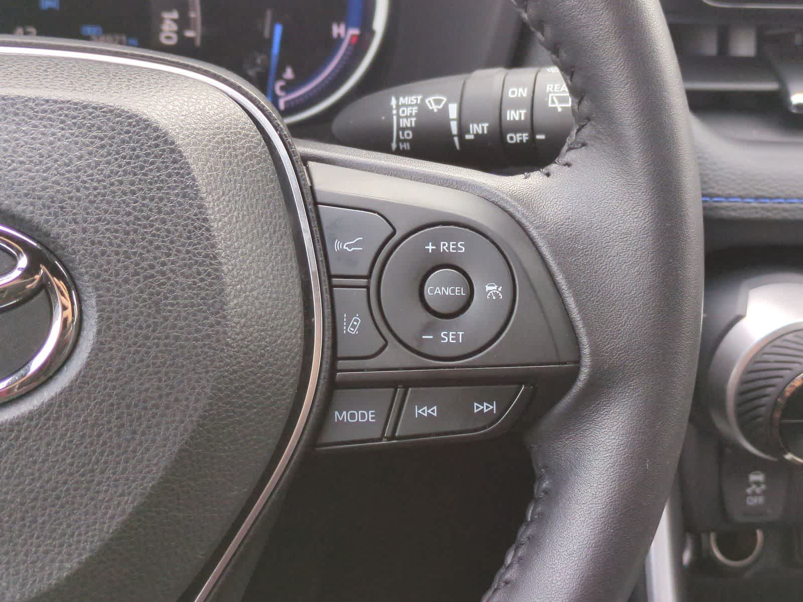 Thumbnail: 2024 Toyota RAV4 - 25