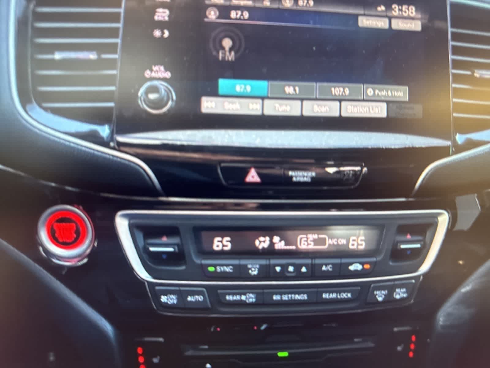 Thumbnail: 2022 Honda Pilot - 17