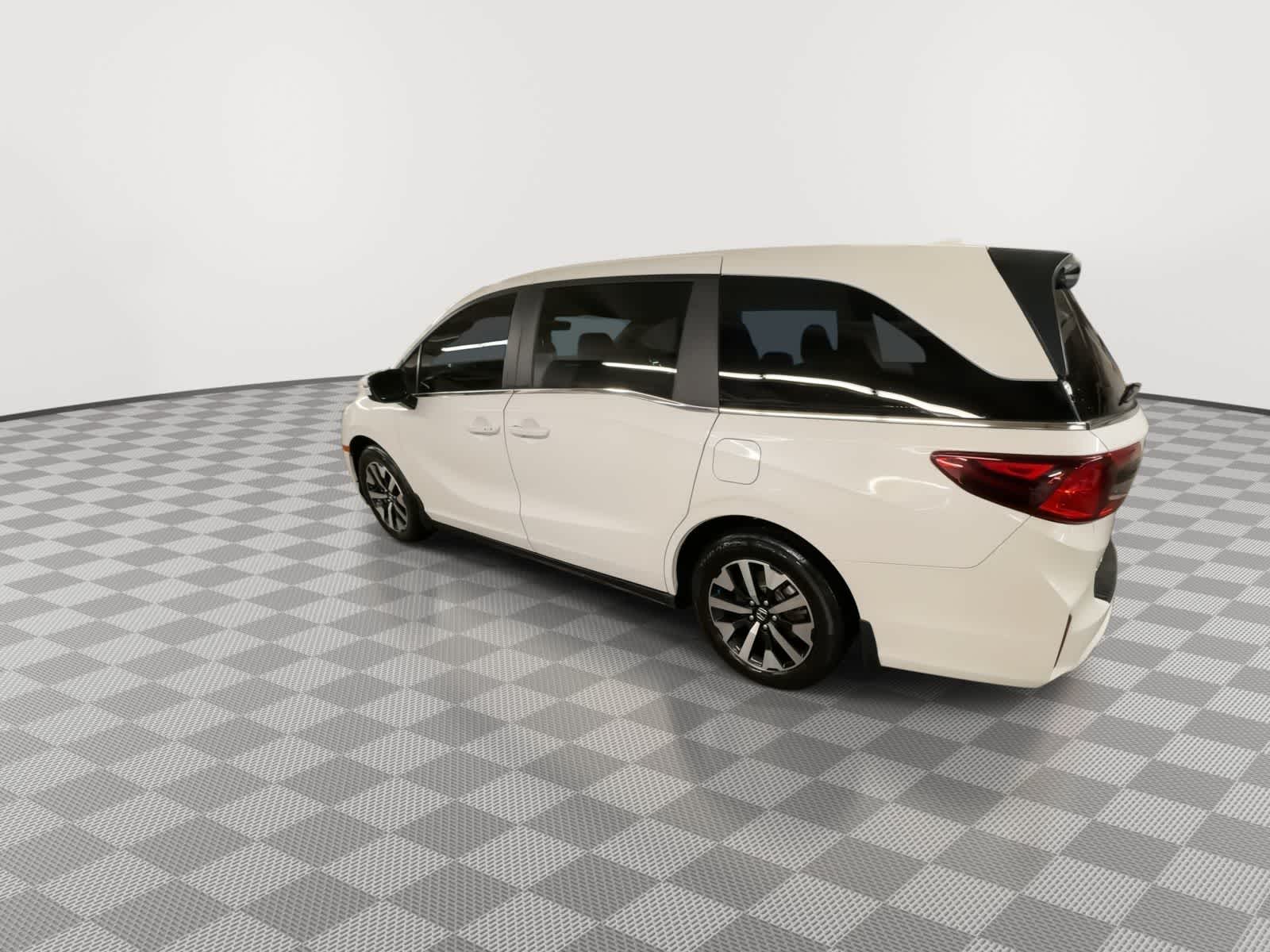 Thumbnail: 2025 Honda Odyssey - 5