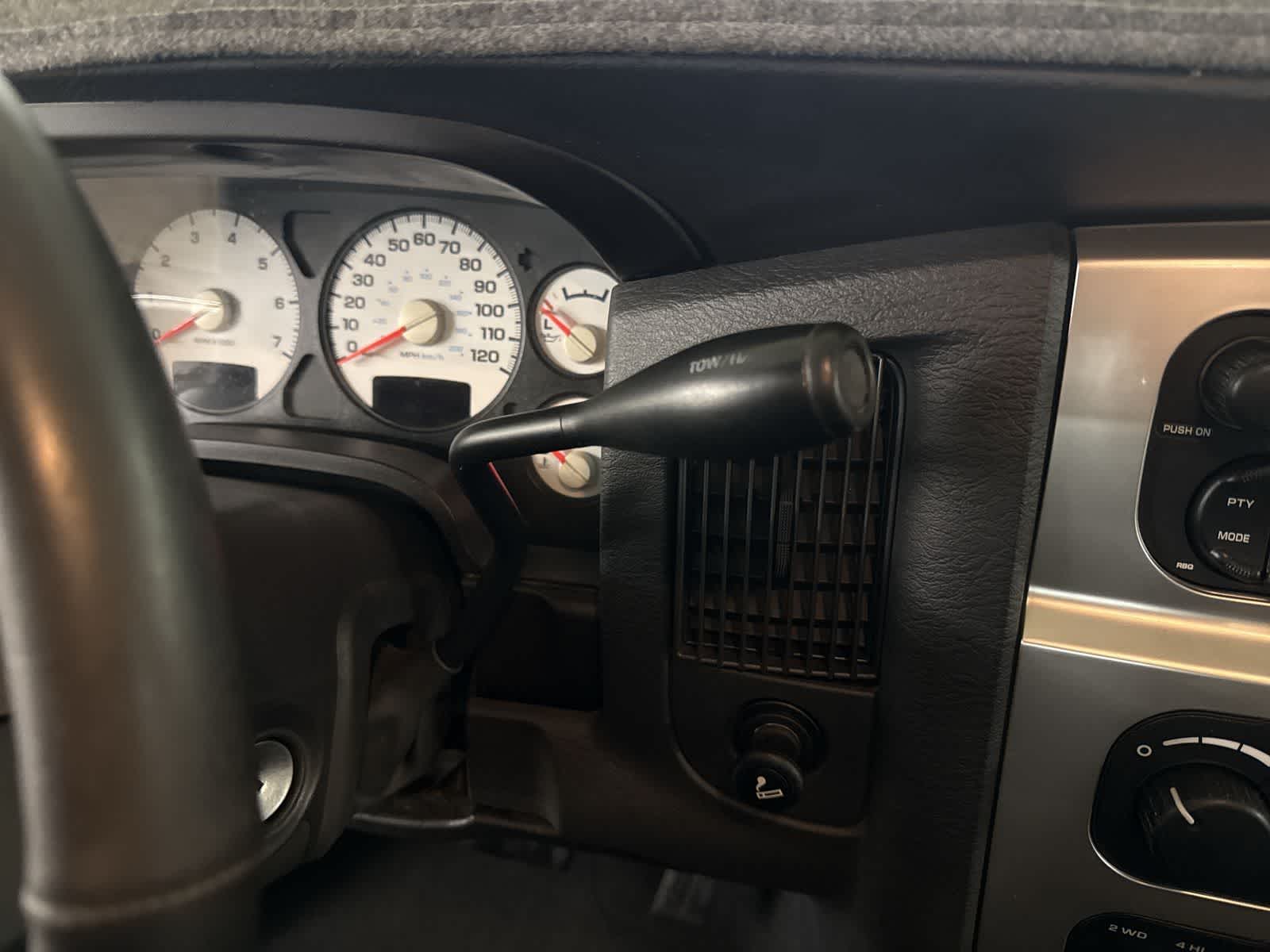 Thumbnail: 2005 Dodge Ram 1500 - 29