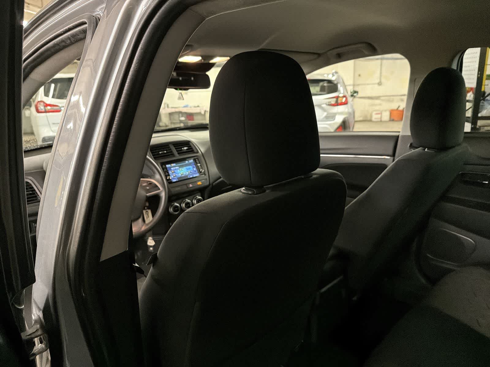 Thumbnail: 2024 Mitsubishi Outlander Sport - 19