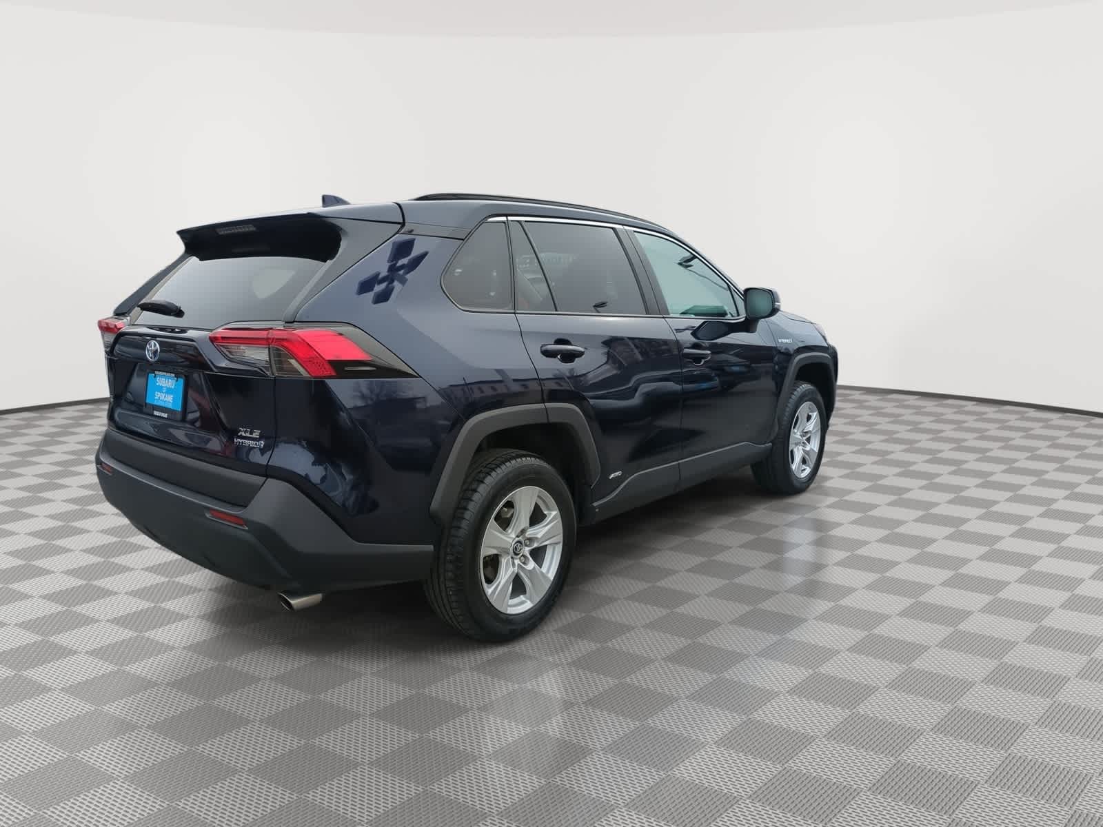 Thumbnail: 2020 Toyota RAV4 - 8