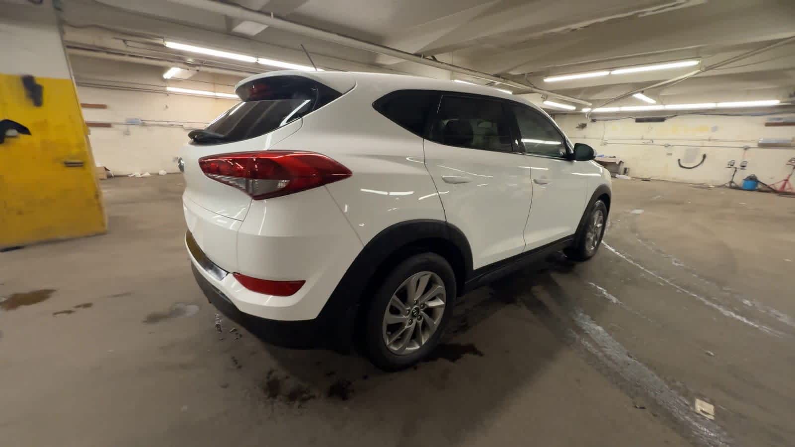 Thumbnail: 2017 Hyundai Tucson - 8