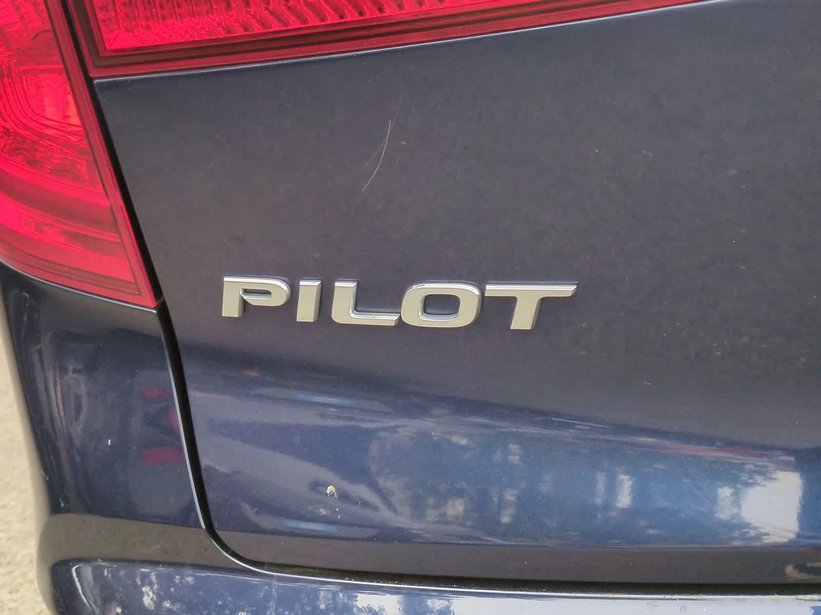 Thumbnail: 2018 Honda Pilot - 13