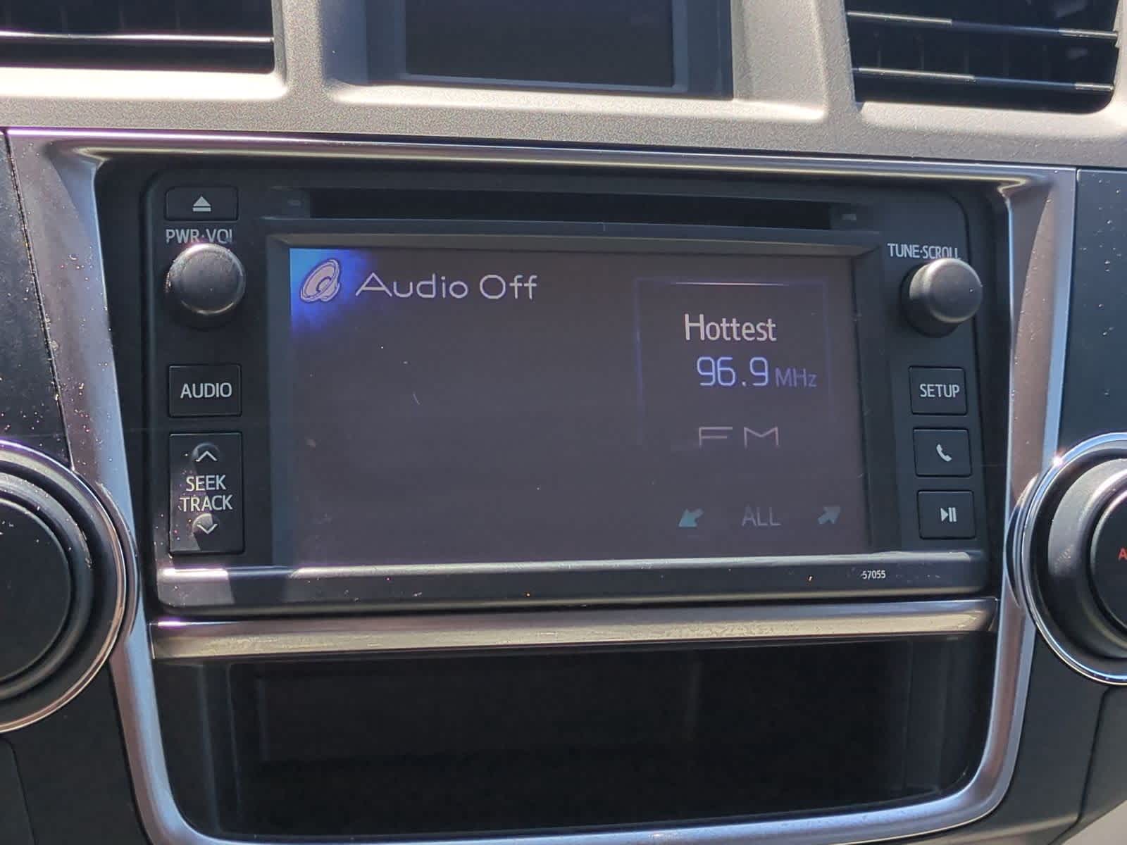 Thumbnail: 2013 Toyota Highlander - 31