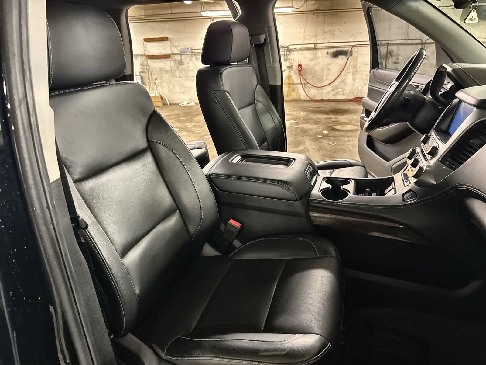 Thumbnail: 2018 Chevrolet Tahoe - 20