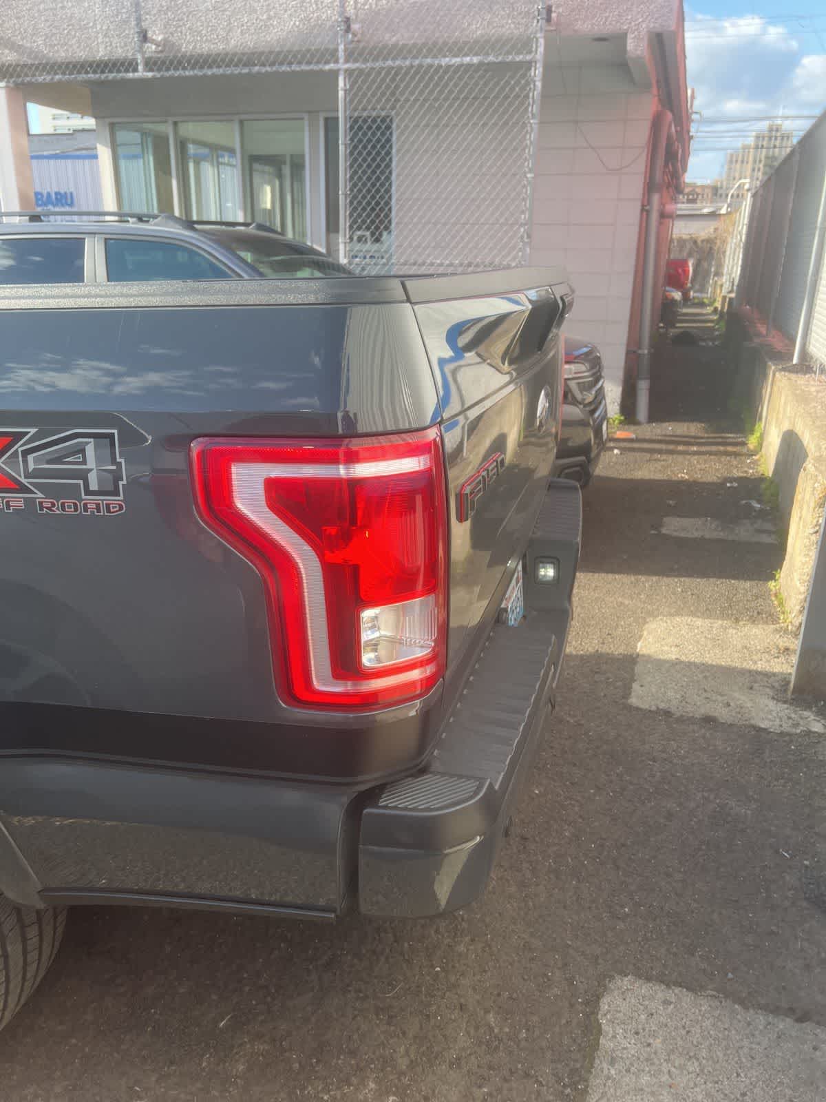 Thumbnail: 2017 Ford F-150 - 9