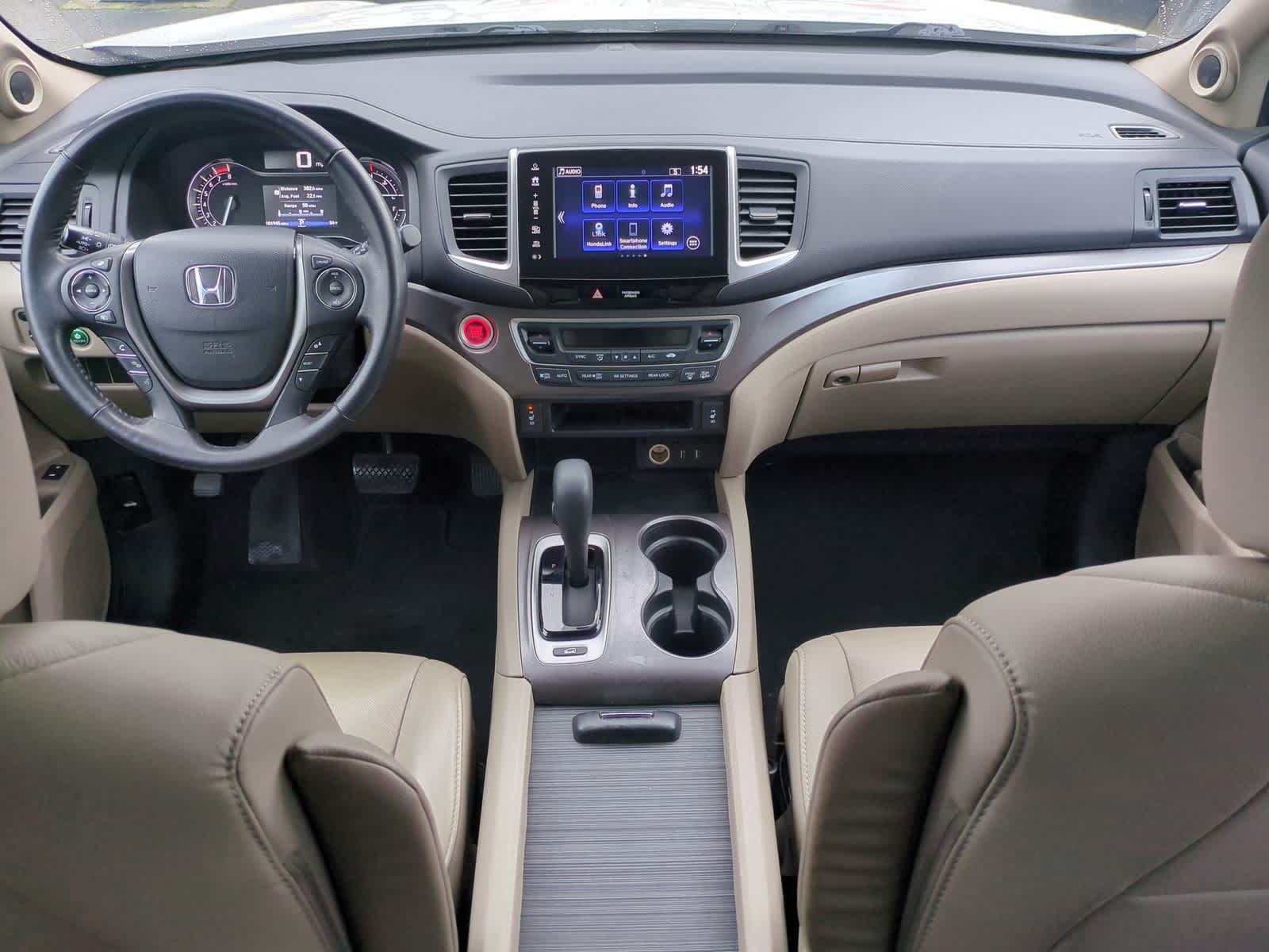 Thumbnail: 2017 Honda Pilot - 16