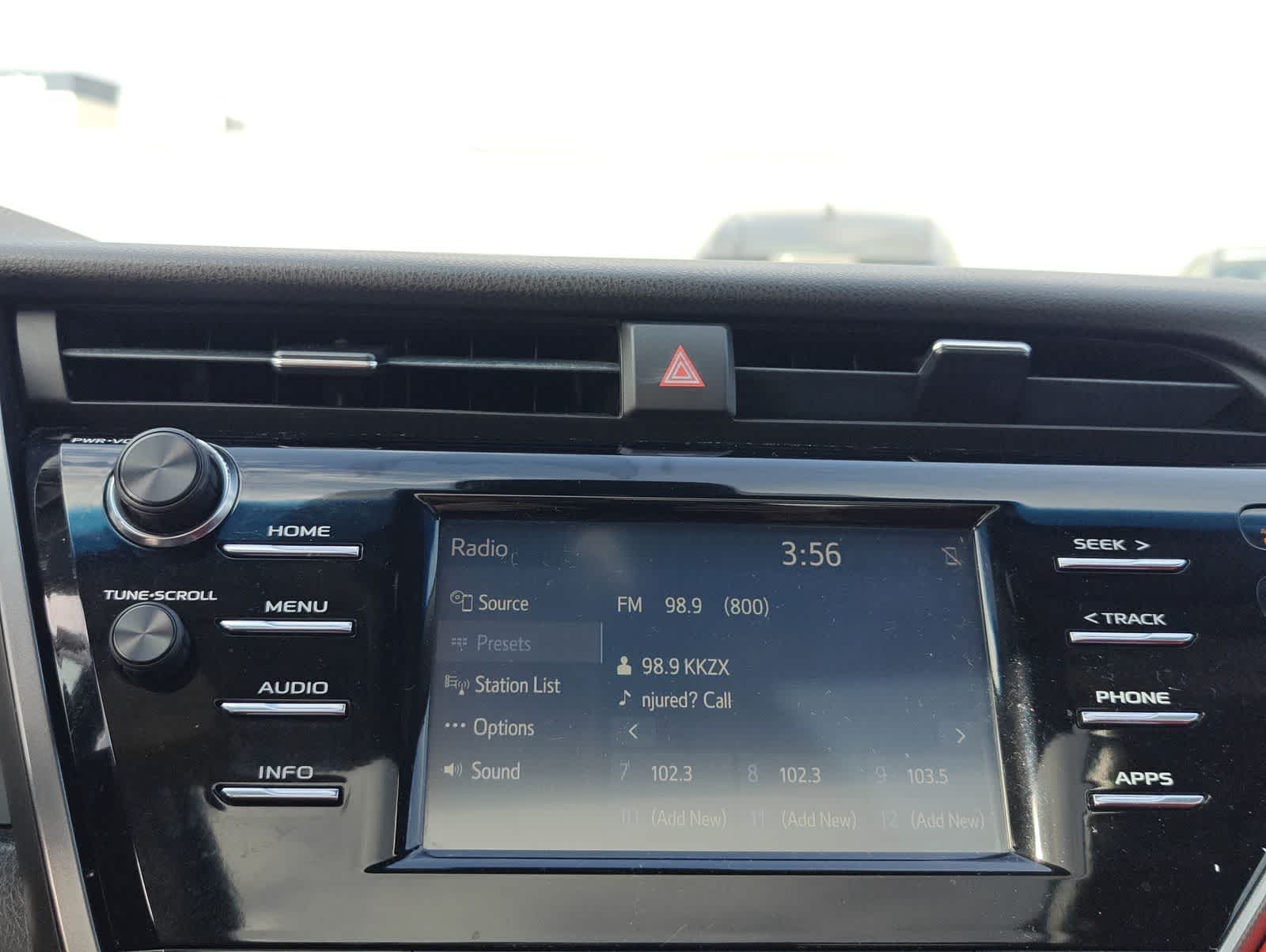 Thumbnail: 2018 Toyota Camry - 31