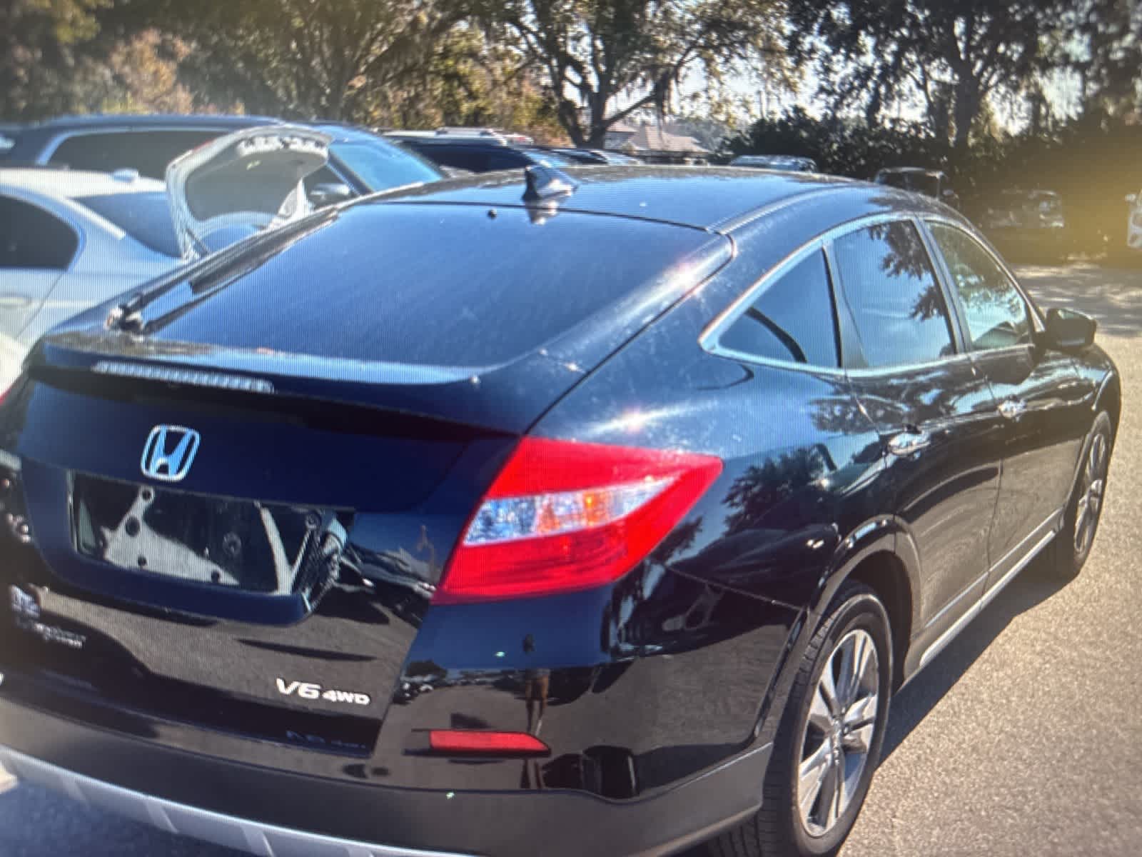 Thumbnail: 2014 Honda Crosstour - 4