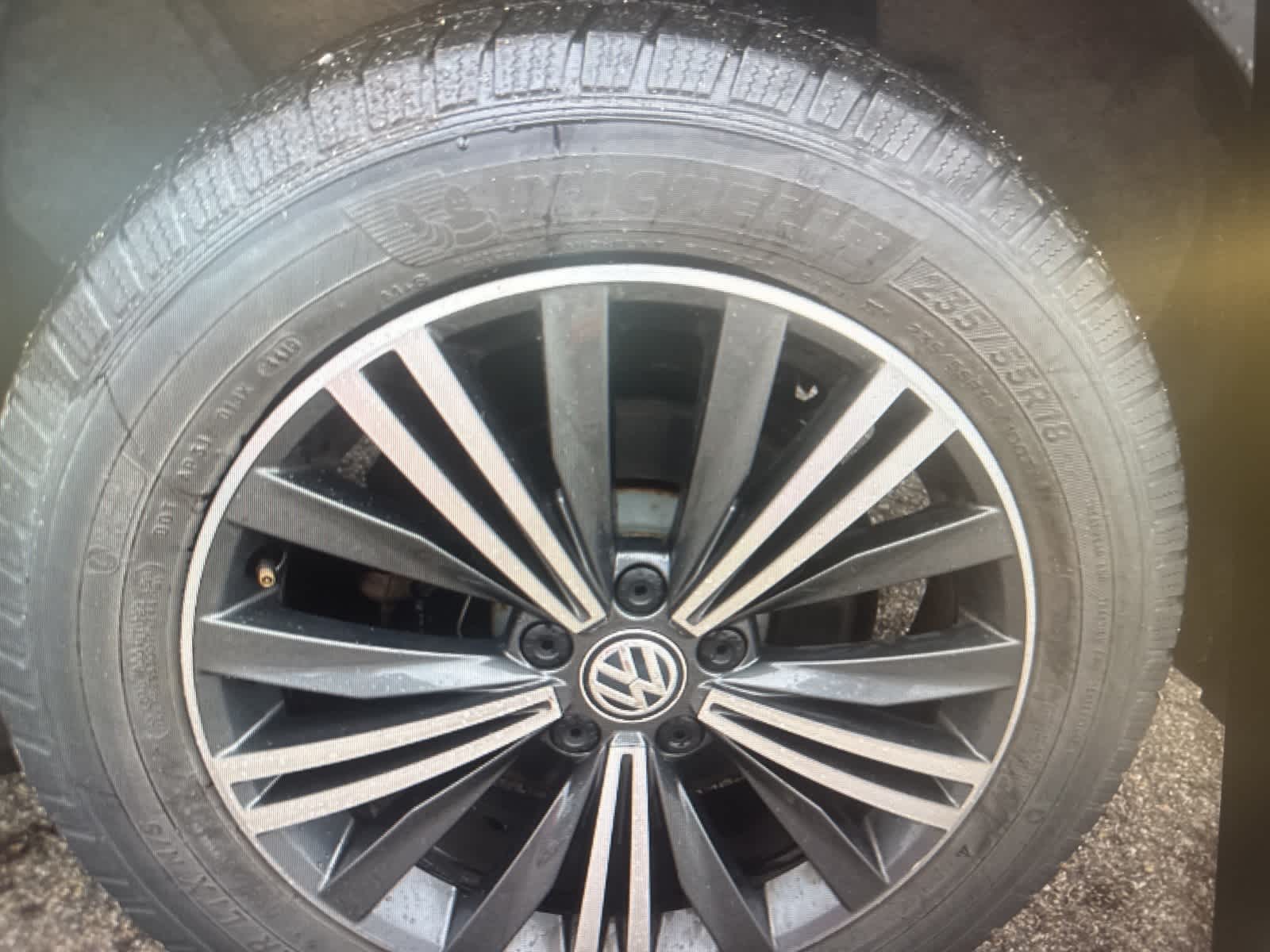2018 Volkswagen Tiguan SEL 9