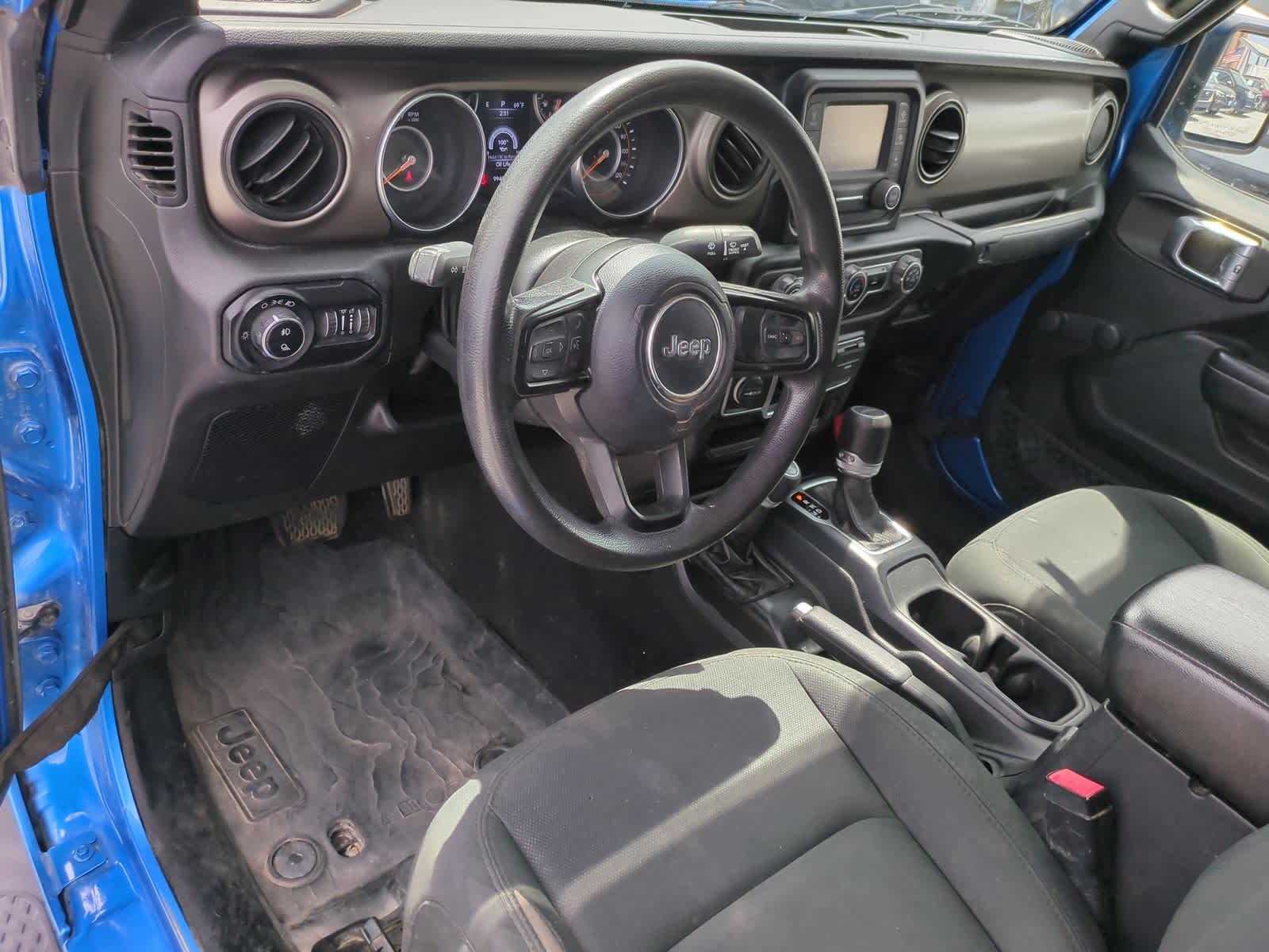 Thumbnail: 2021 Jeep Gladiator - 10
