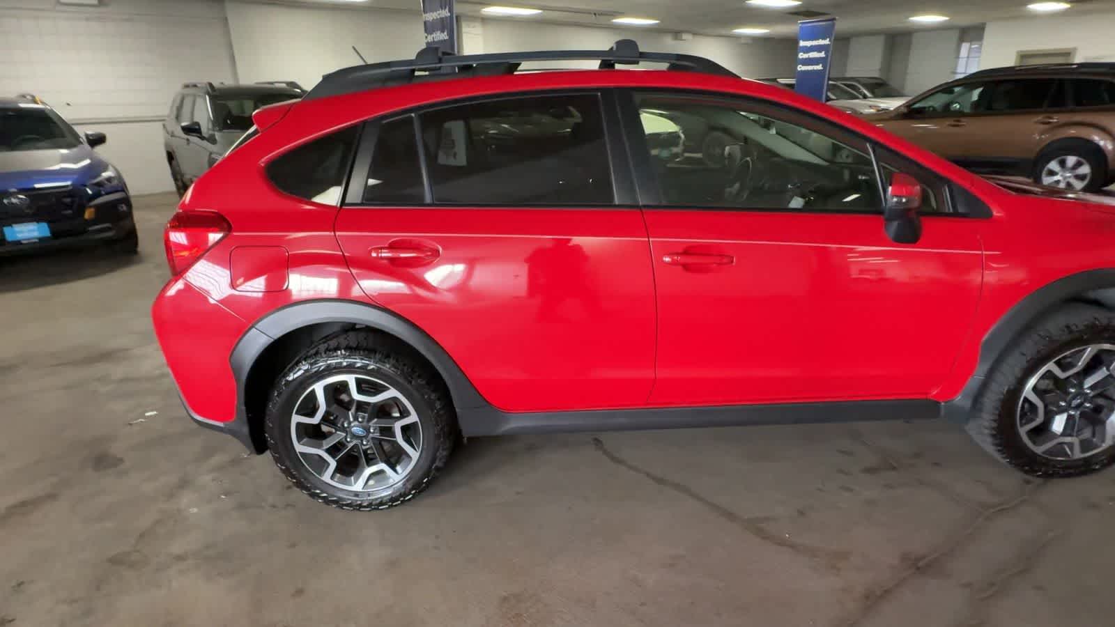 Thumbnail: 2016 Subaru Crosstrek - 9