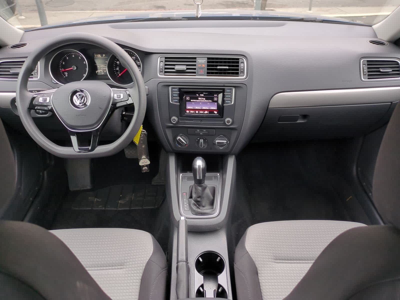 Thumbnail: 2018 Volkswagen Jetta - 16