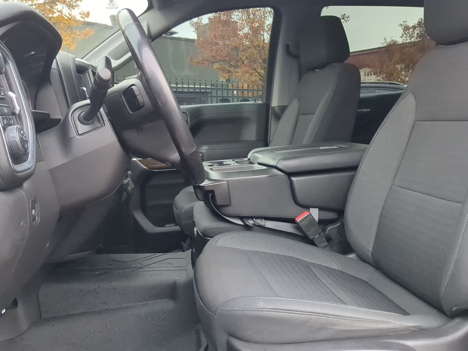 Thumbnail: 2021 Chevrolet Silverado 1500 - 16