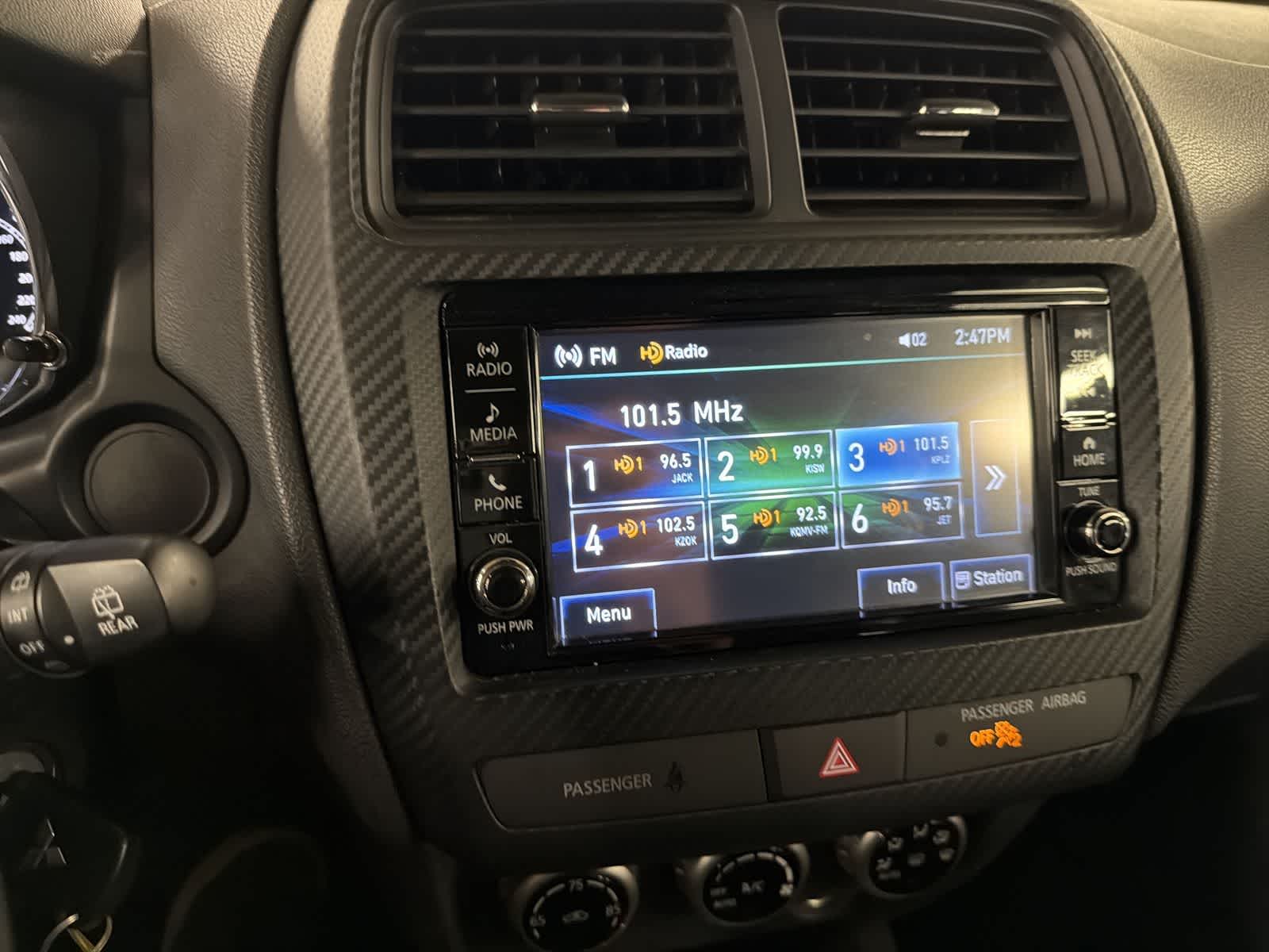 Thumbnail: 2024 Mitsubishi Outlander Sport - 30