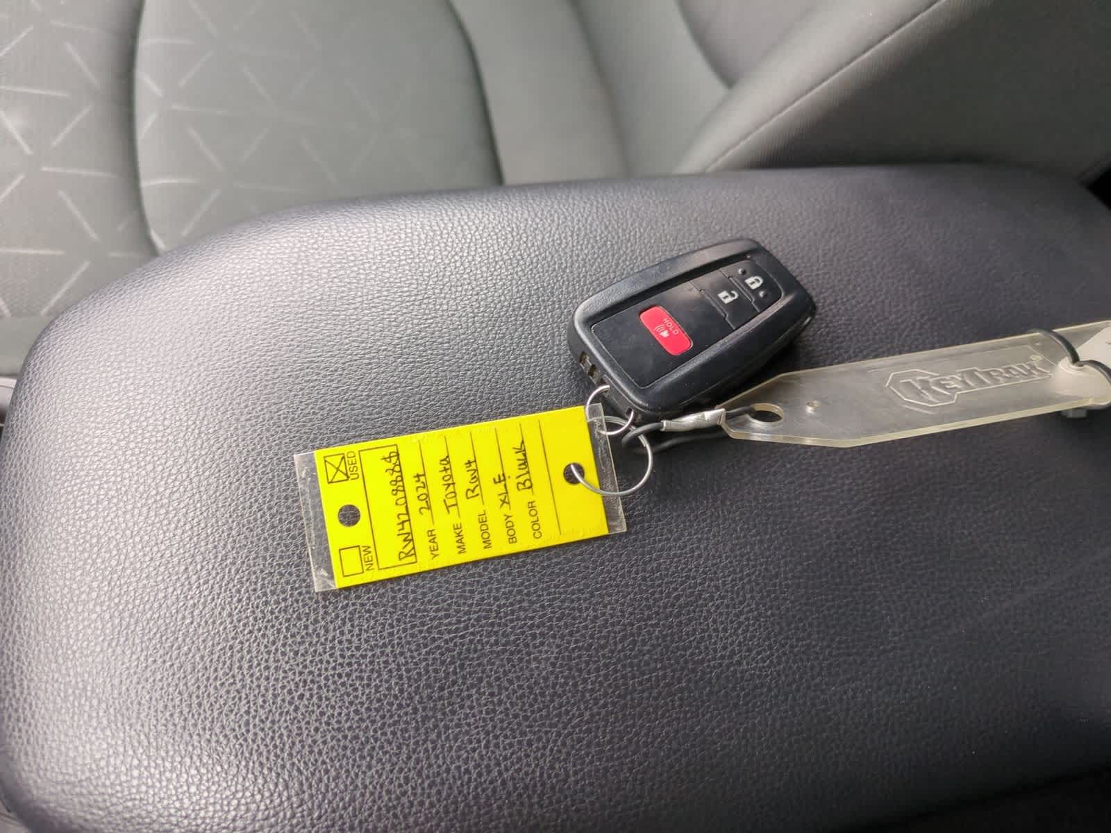 Thumbnail: 2024 Toyota RAV4 - 33