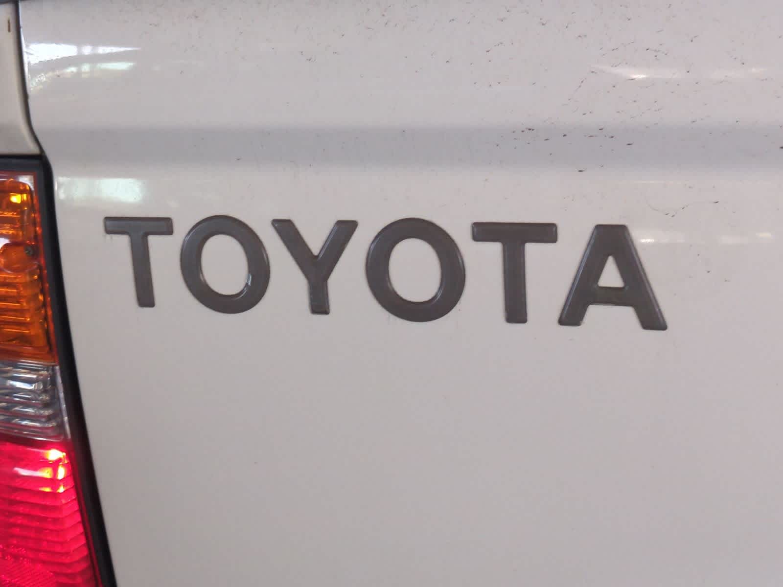 Thumbnail: 2004 Toyota Tacoma - 12