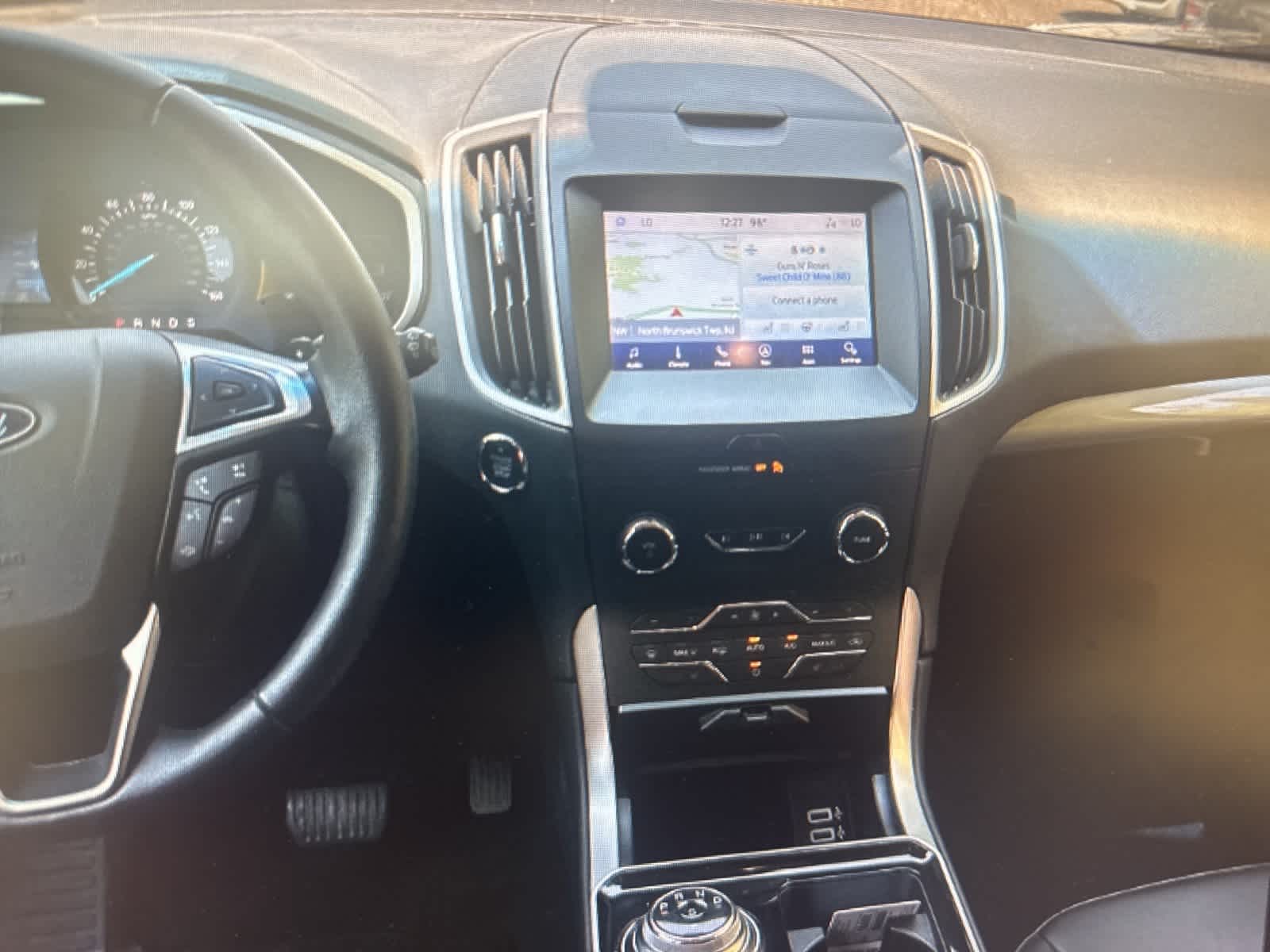 Thumbnail: 2019 Ford Edge - 14