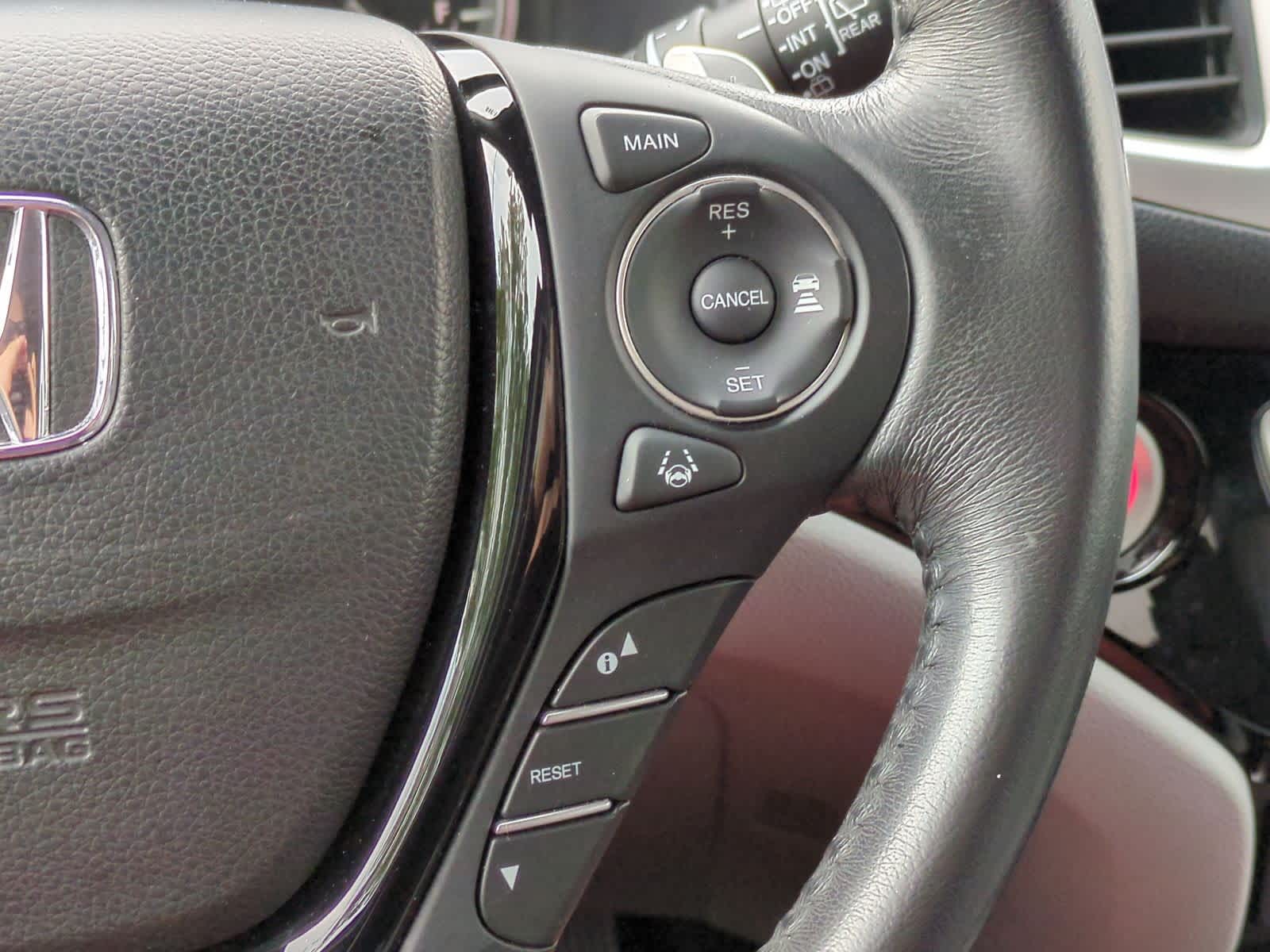 Thumbnail: 2018 Honda Pilot - 26