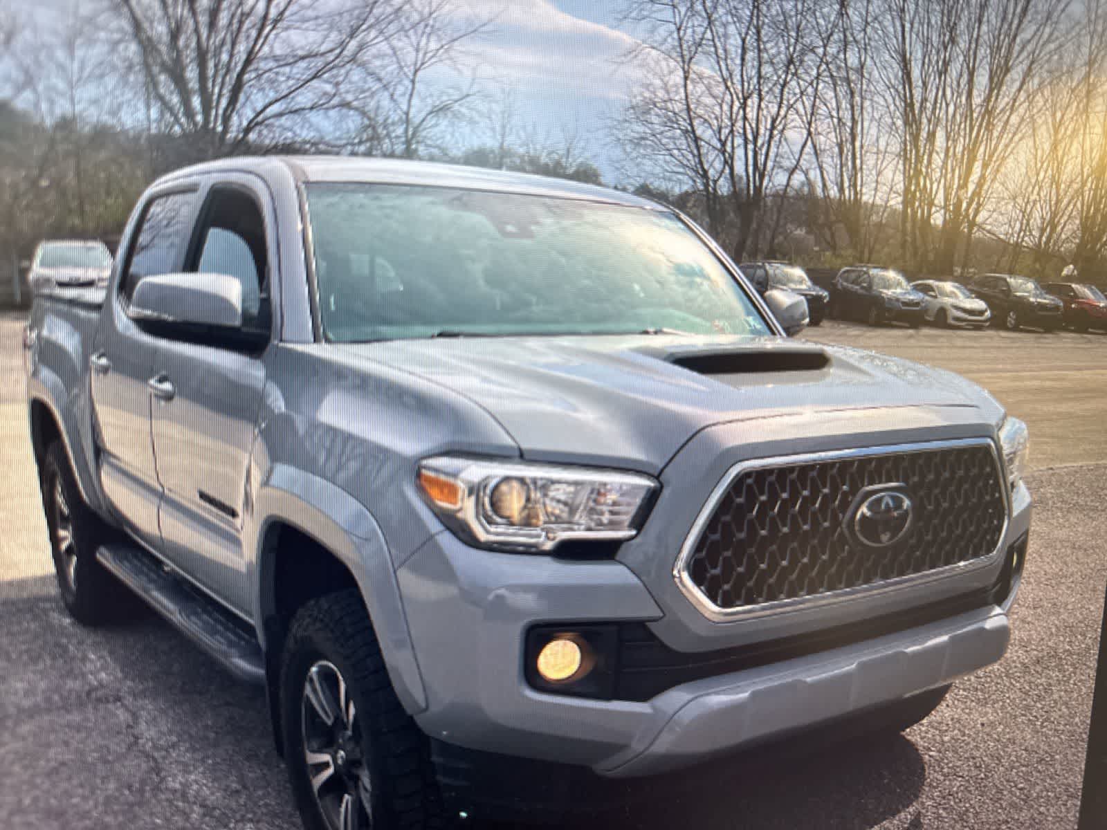 Thumbnail: 2018 Toyota Tacoma - 7