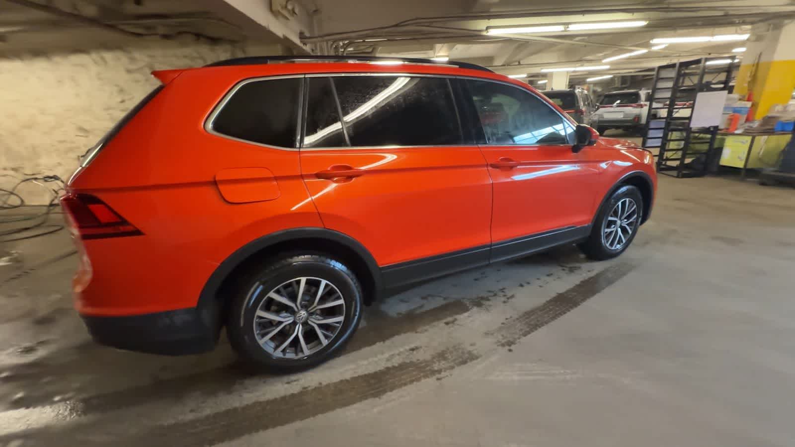 Thumbnail: 2019 Volkswagen Tiguan - 8