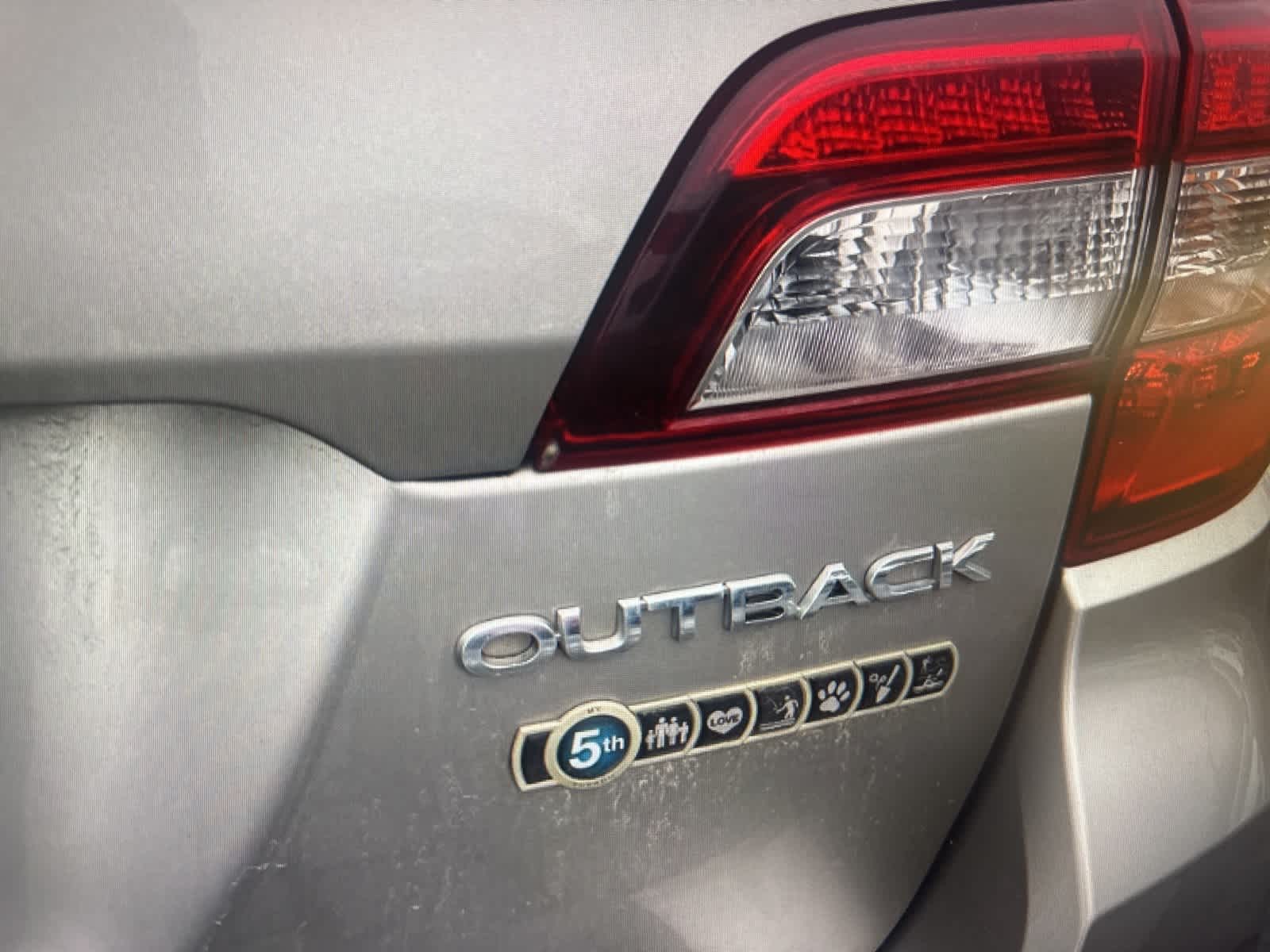 Thumbnail: 2016 Subaru Outback - 10