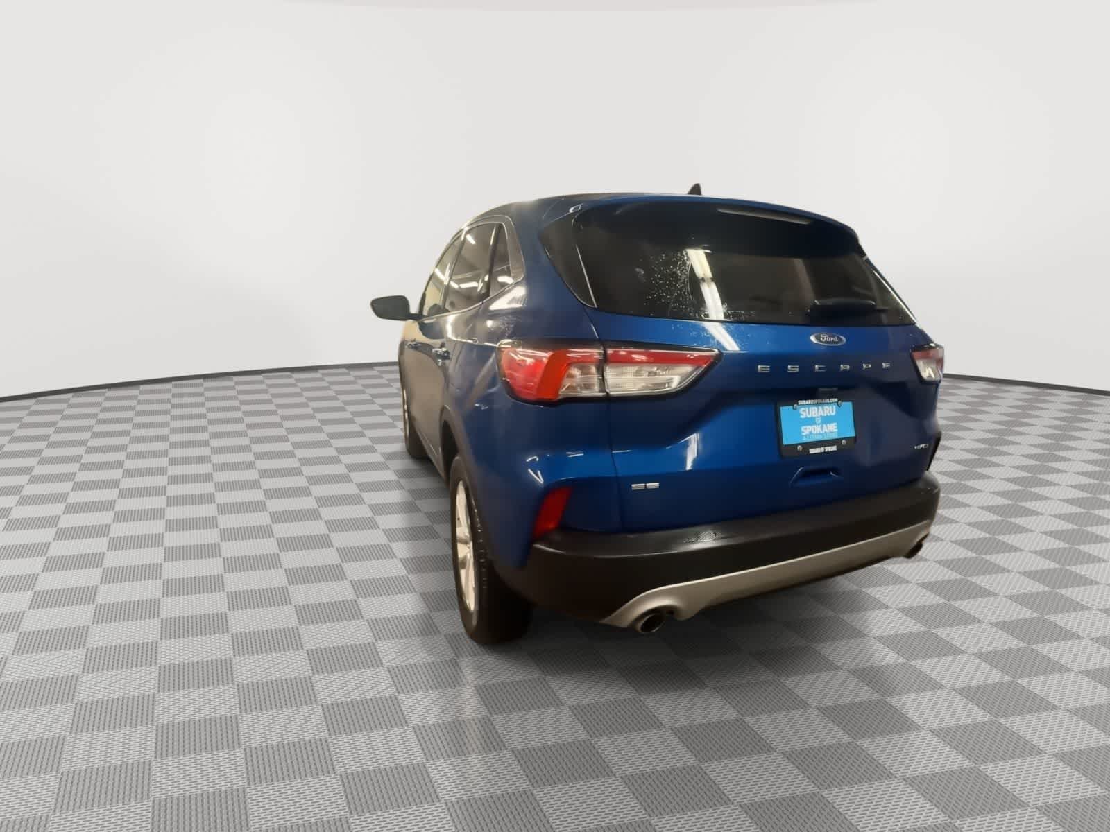 Thumbnail: 2022 Ford Escape - 6