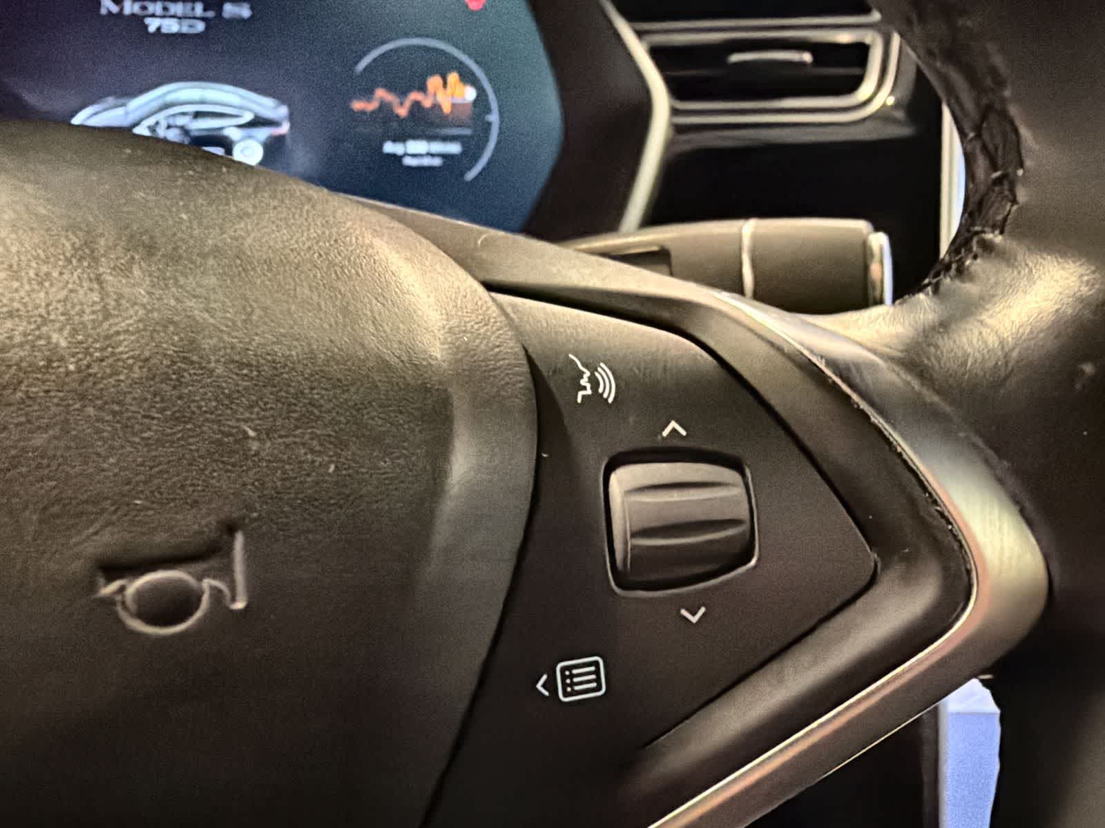 Thumbnail: 2016 Tesla Model S - 27