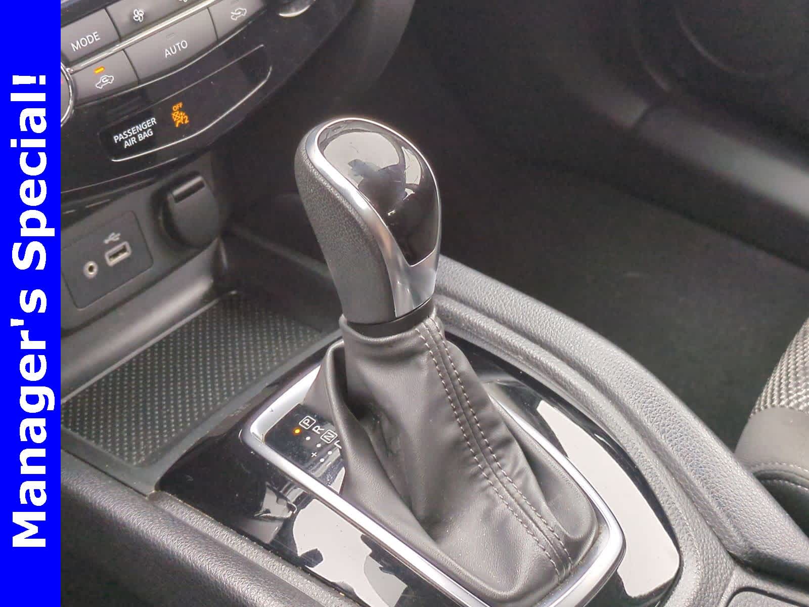 Thumbnail: 2022 Nissan Rogue Sport - 31