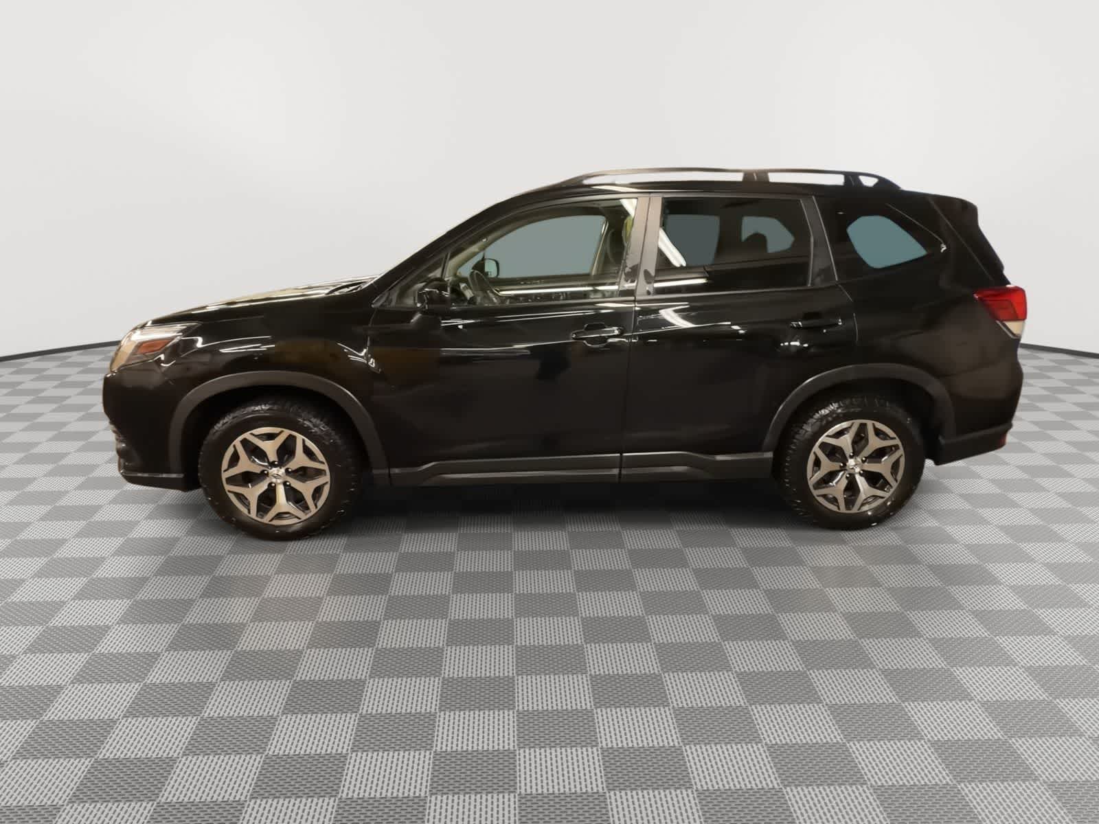 Thumbnail: 2022 Subaru Forester - 5