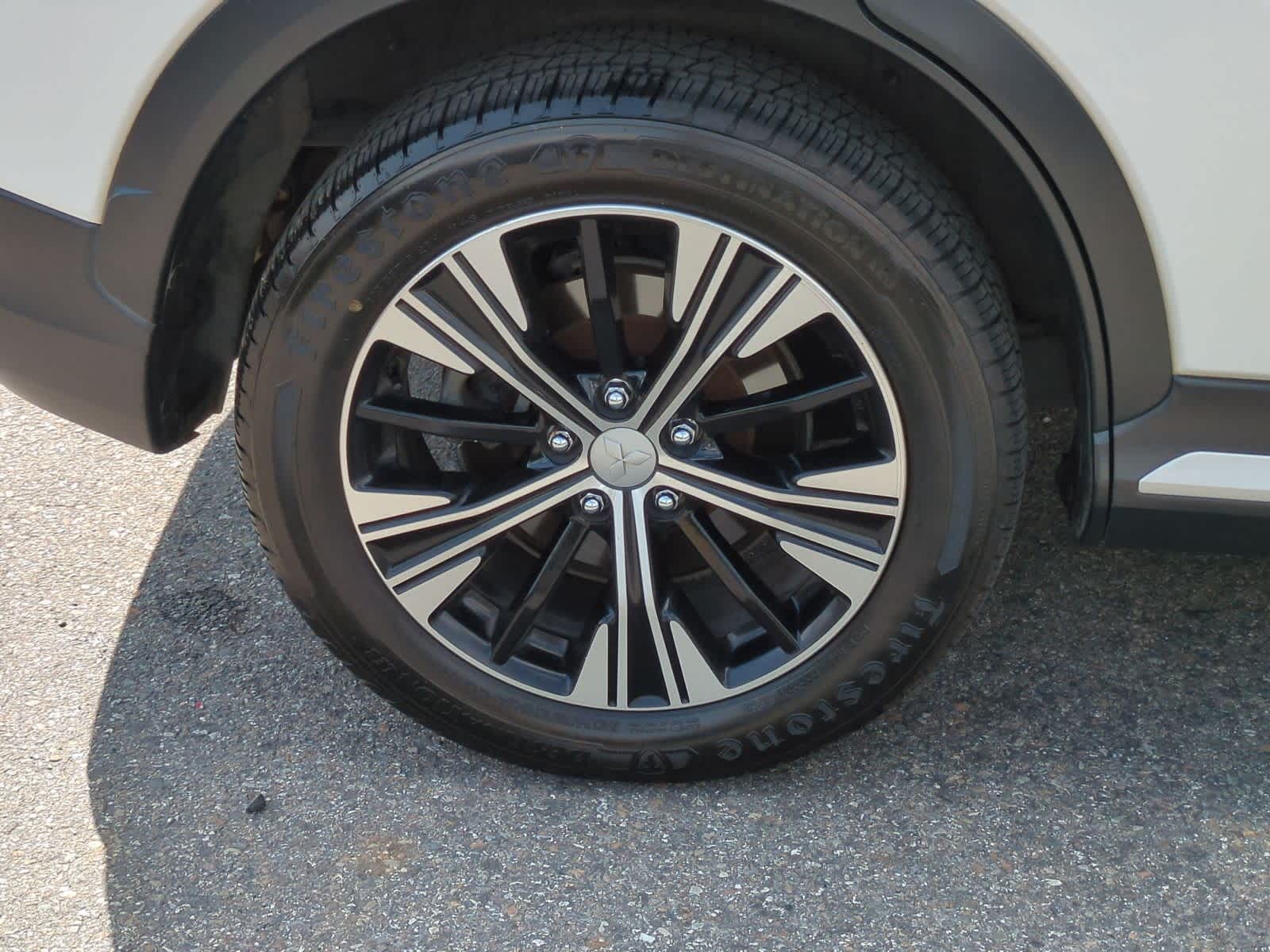Thumbnail: 2019 Mitsubishi Eclipse Cross - 14