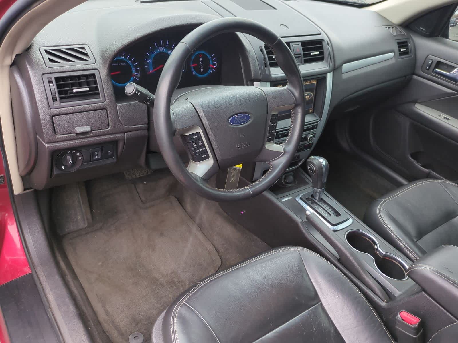 Thumbnail: 2012 Ford Fusion - 10