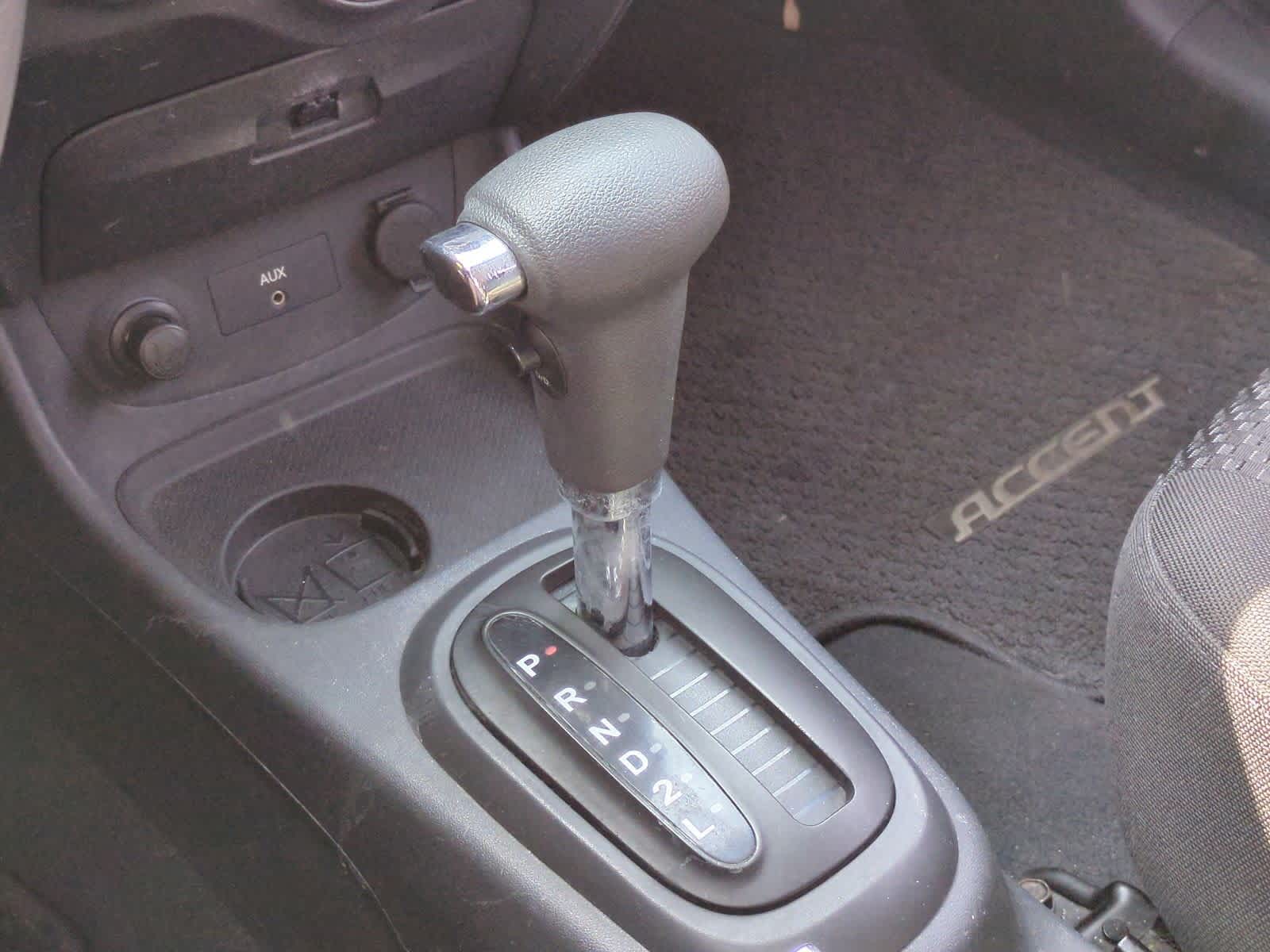 Thumbnail: 2009 Hyundai Accent - 27