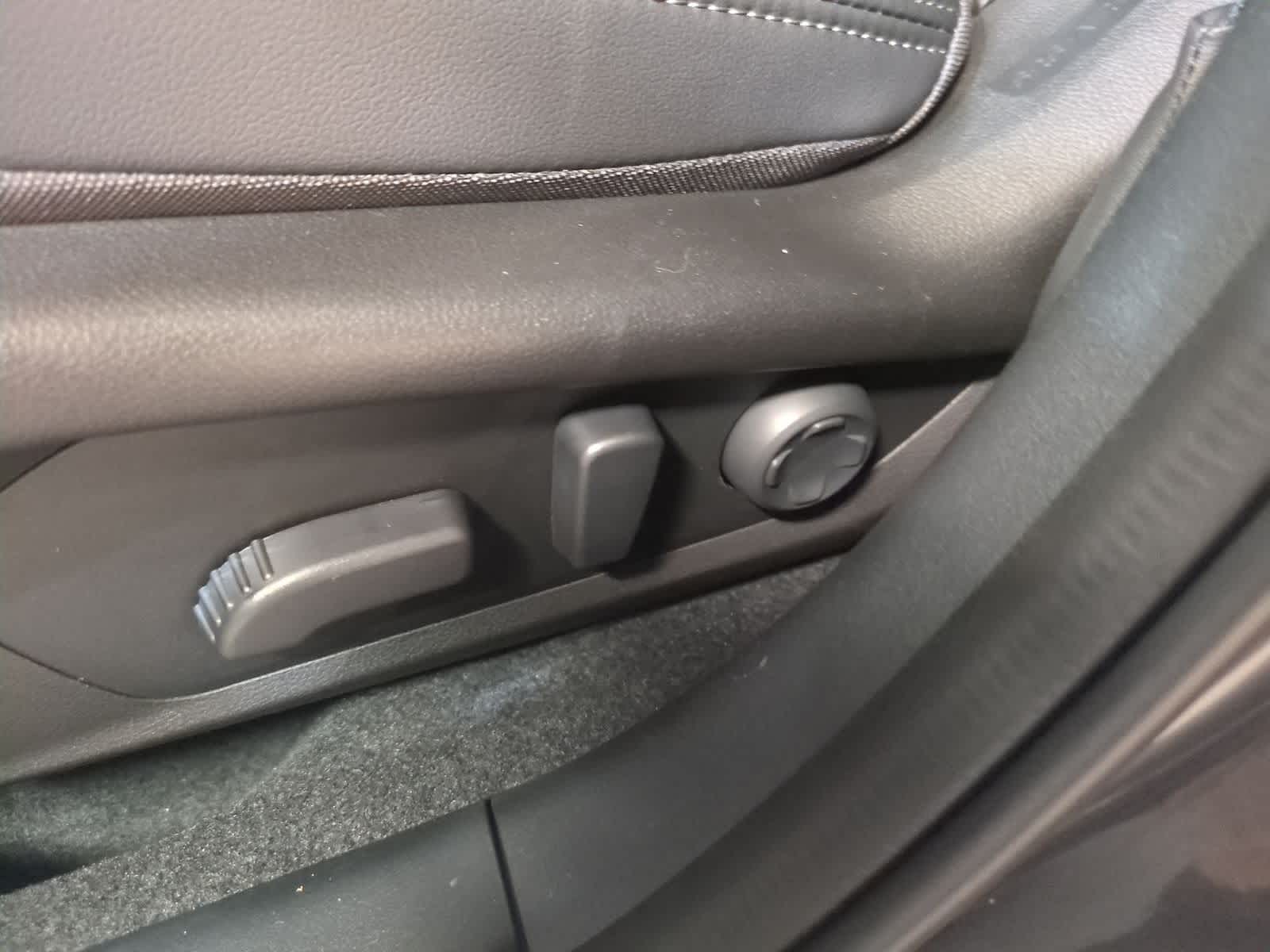 Thumbnail: 2026 Subaru Outback - 18