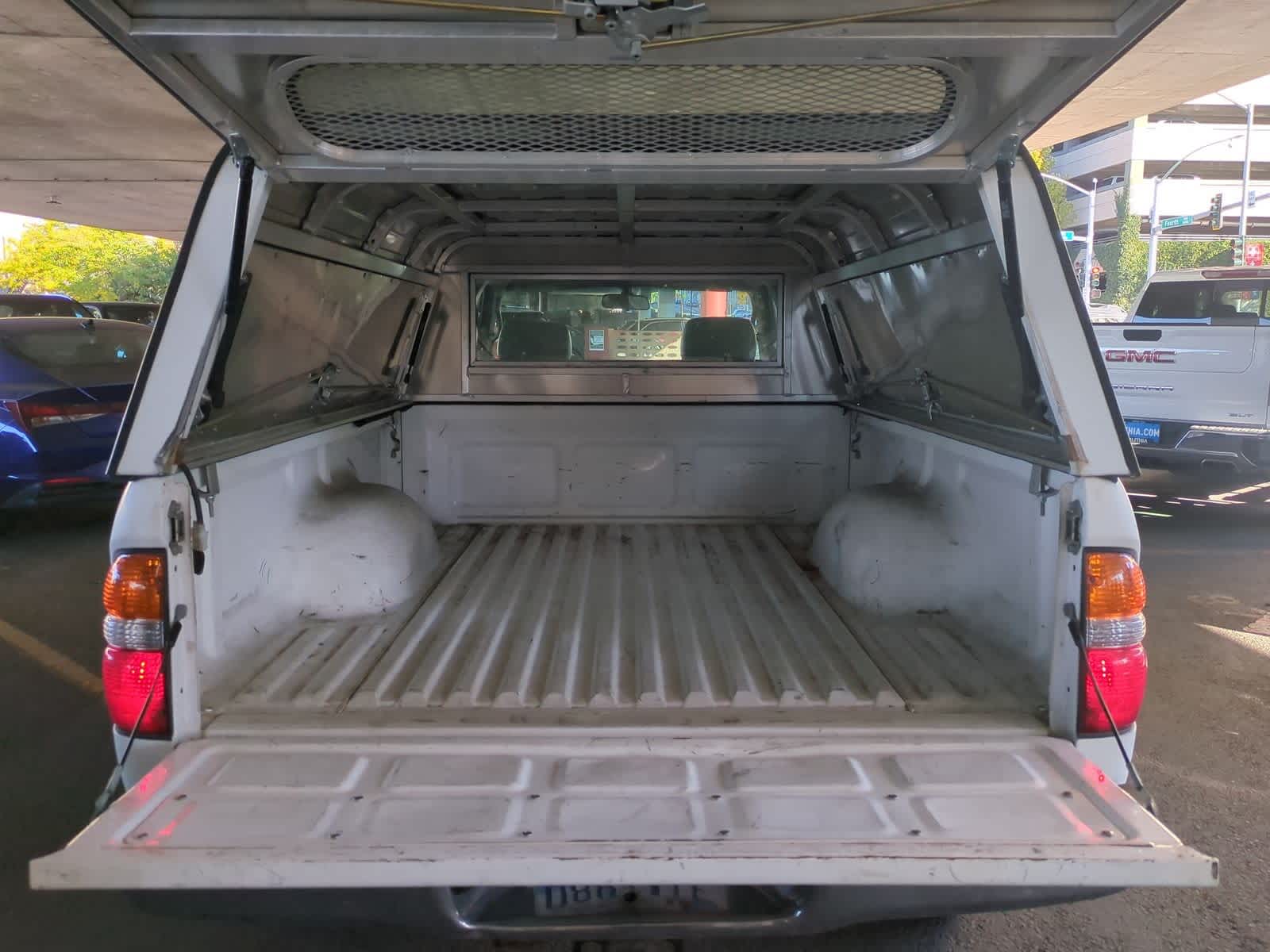 Thumbnail: 2004 Toyota Tacoma - 29