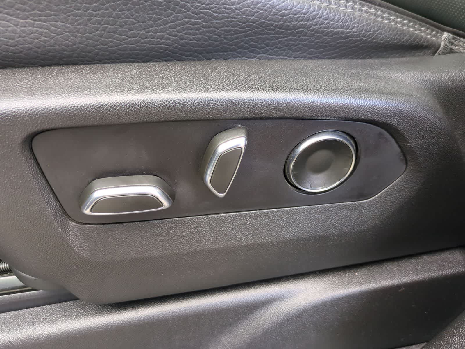 Thumbnail: 2021 GMC Yukon - 18