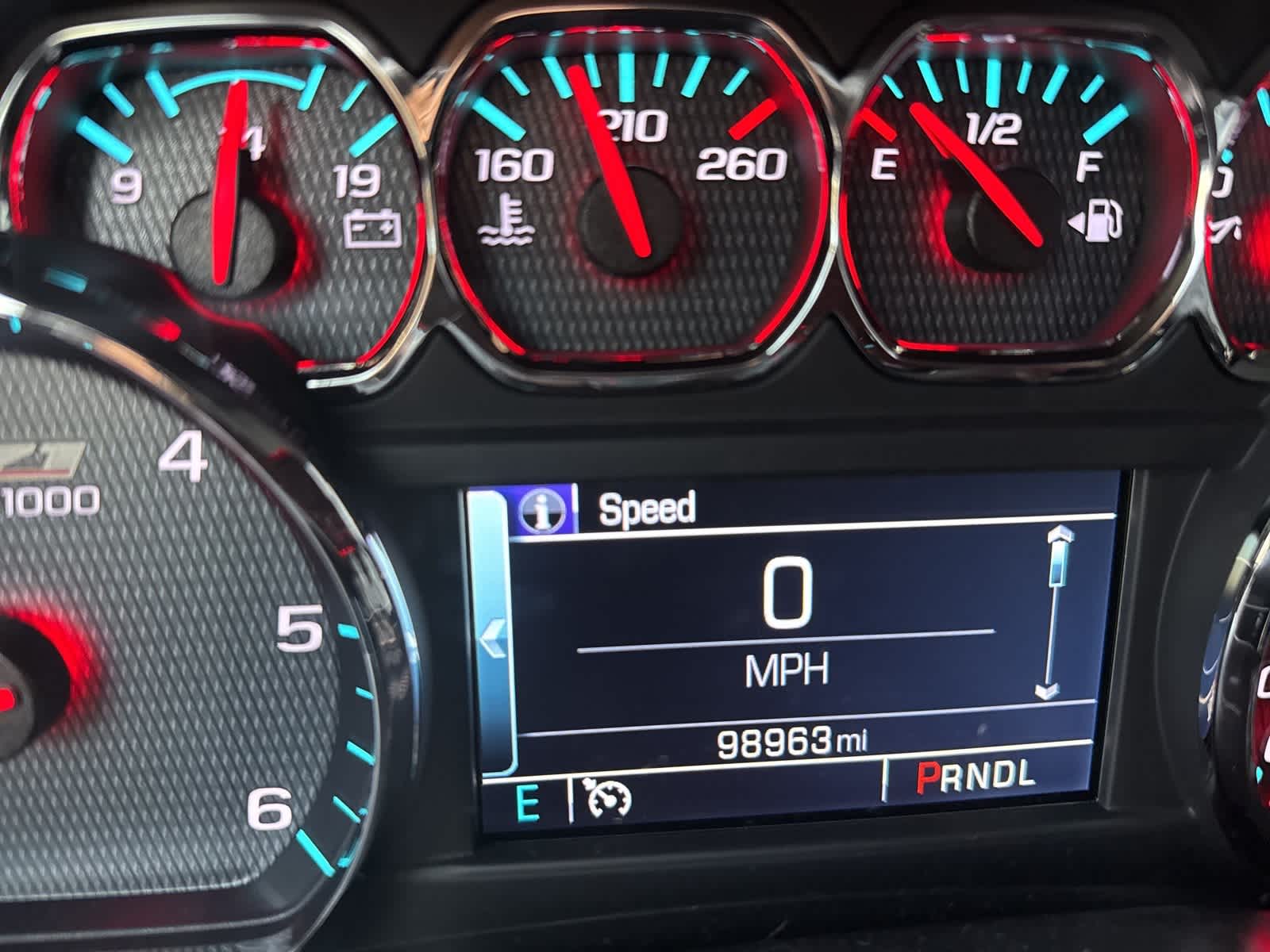 Thumbnail: 2018 Chevrolet Silverado 1500 - 6