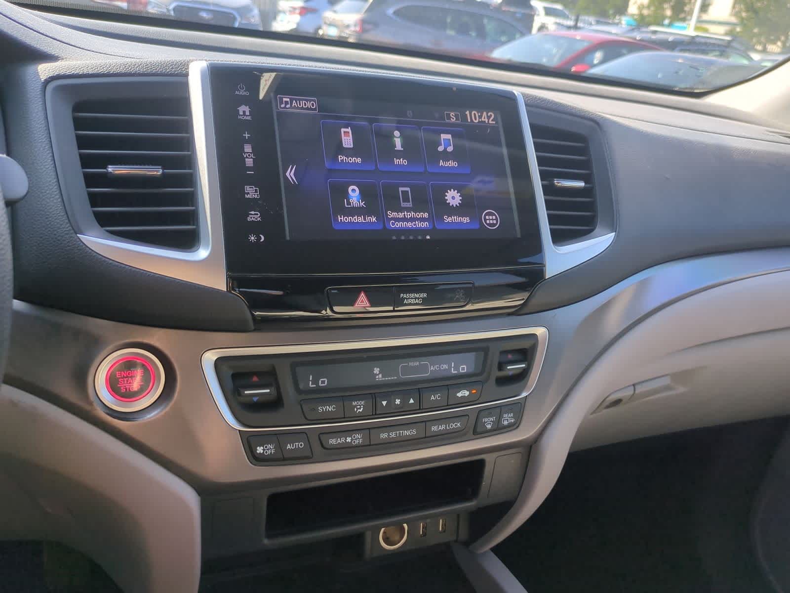 Thumbnail: 2018 Honda Pilot - 28