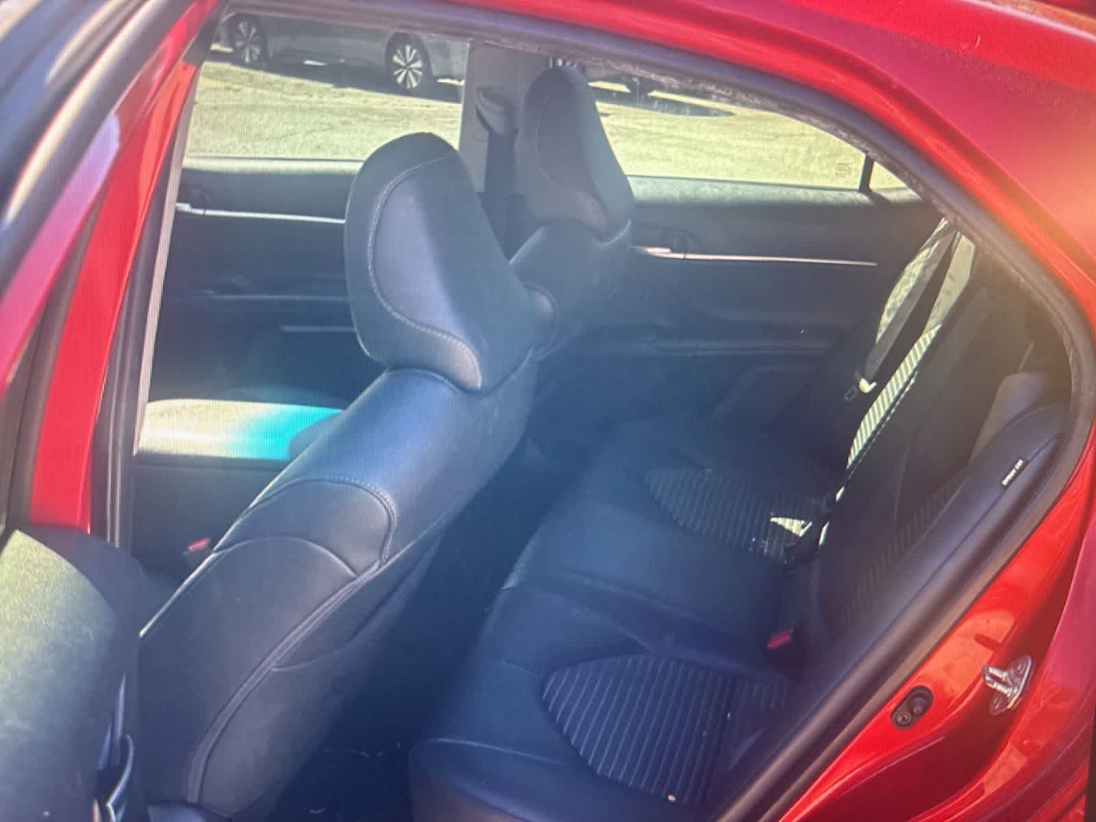 Thumbnail: 2019 Toyota Camry - 12