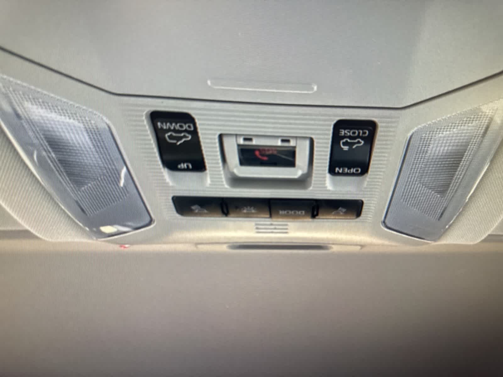 Thumbnail: 2022 Toyota RAV4 - 21