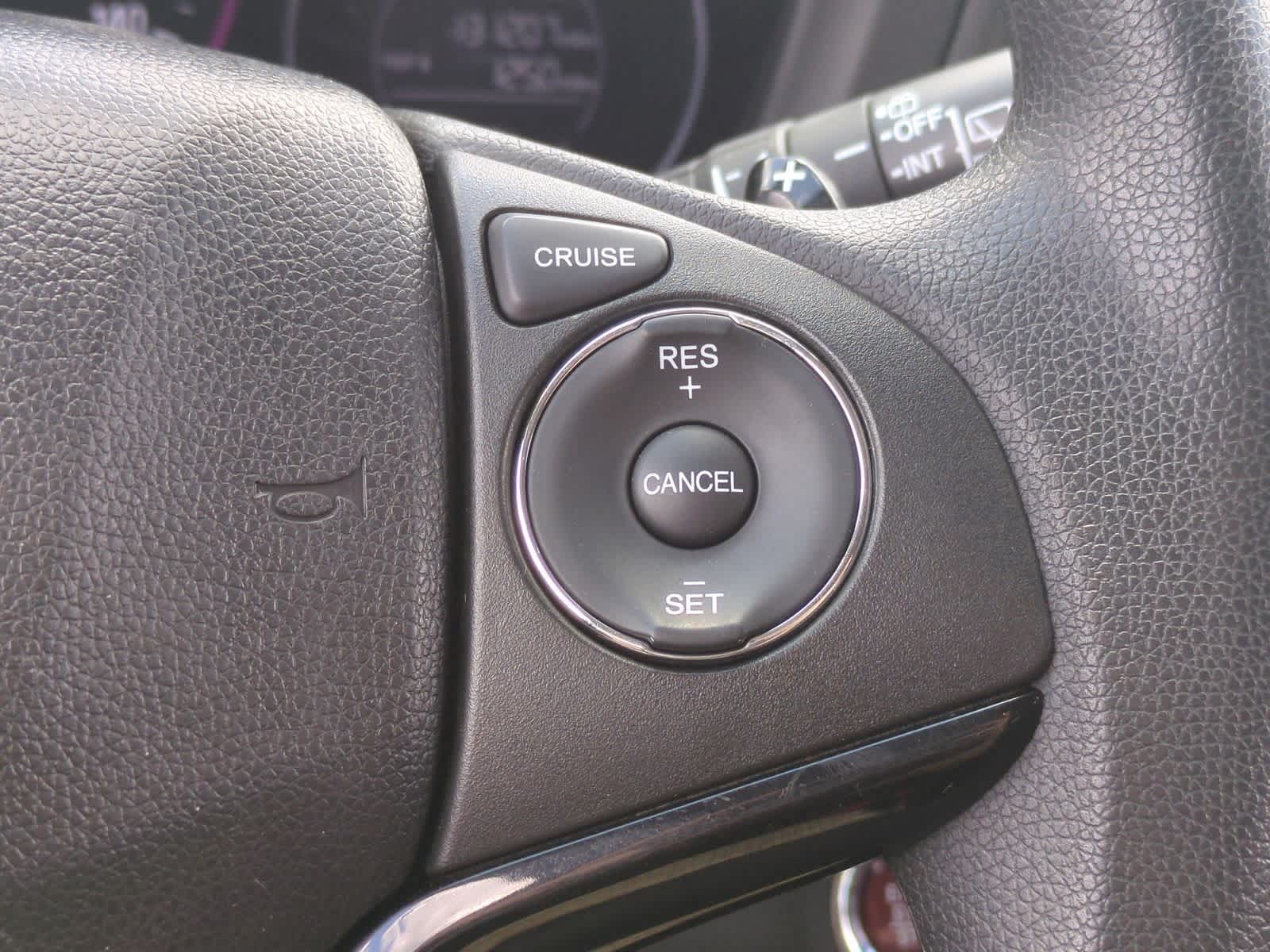 Thumbnail: 2016 Honda HR-V - 25